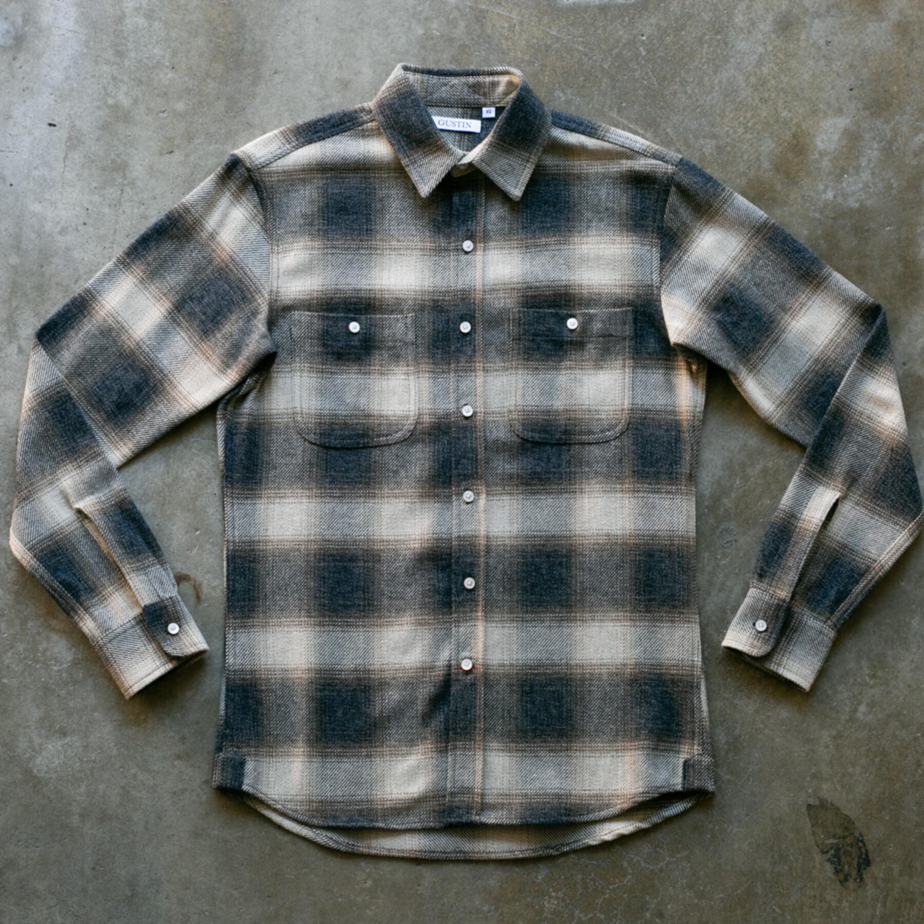 gustin #1078 rustic ombre check - navy cream