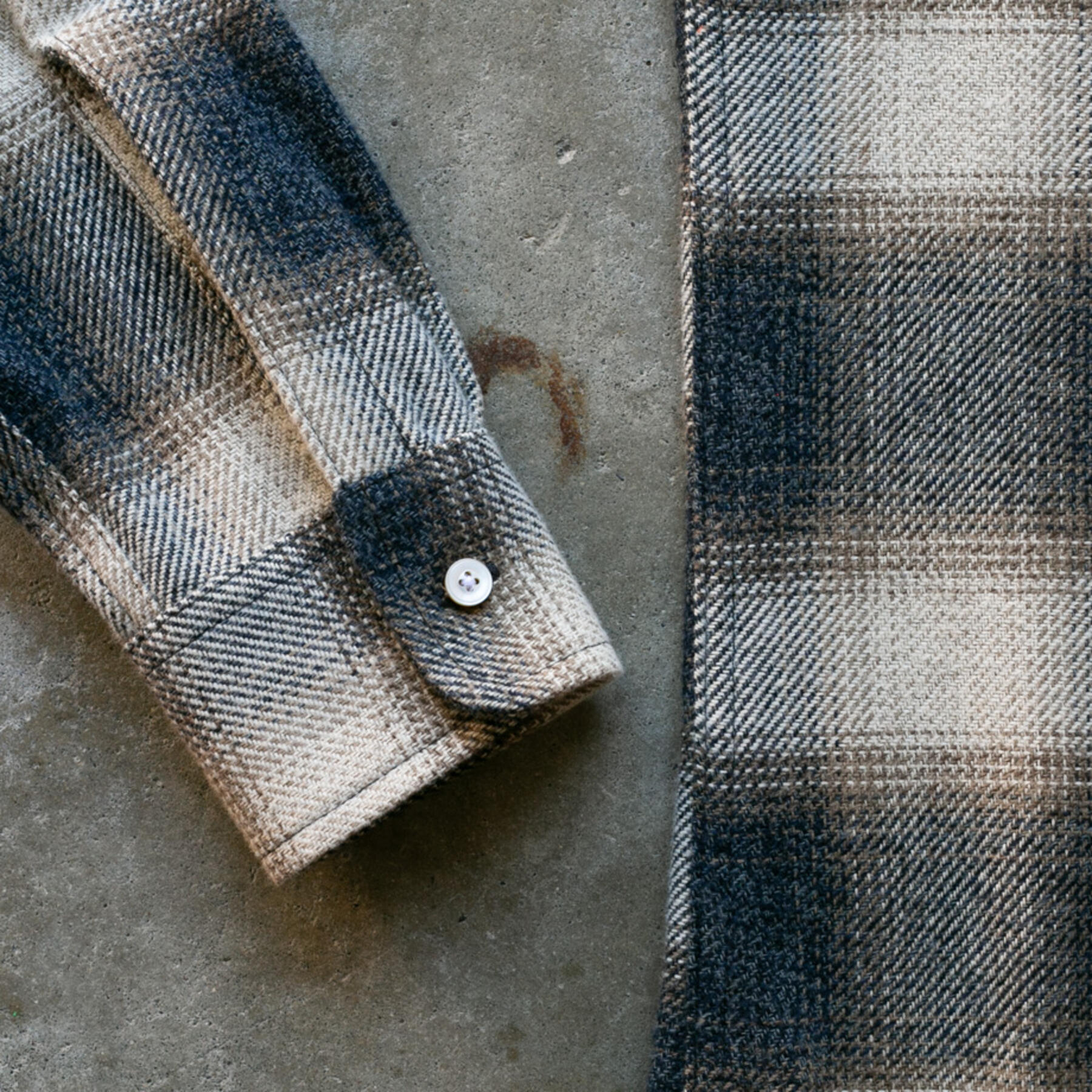 gustin #1078 rustic ombre check - navy cream