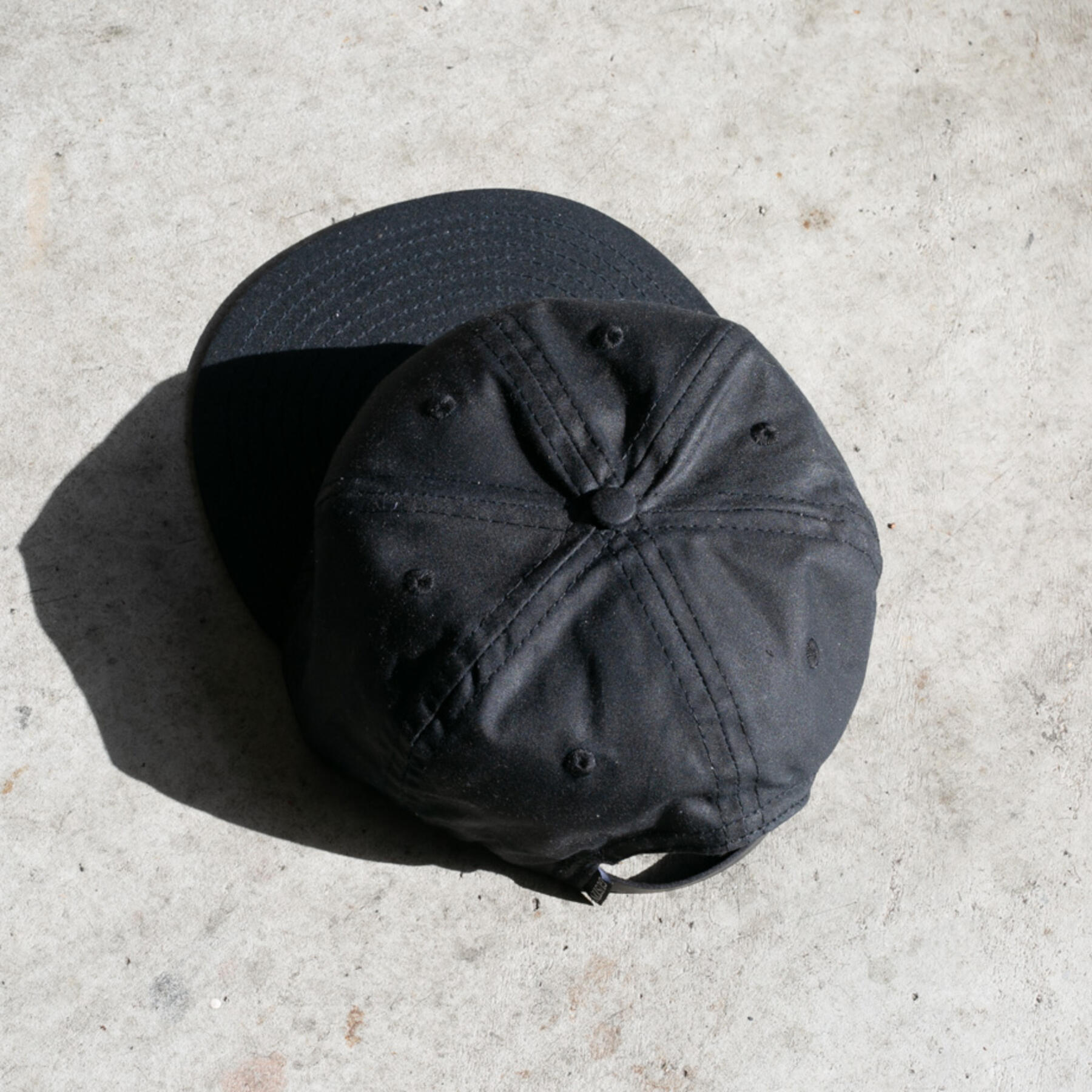 gustin 6 panel cap - black waxed canvas
