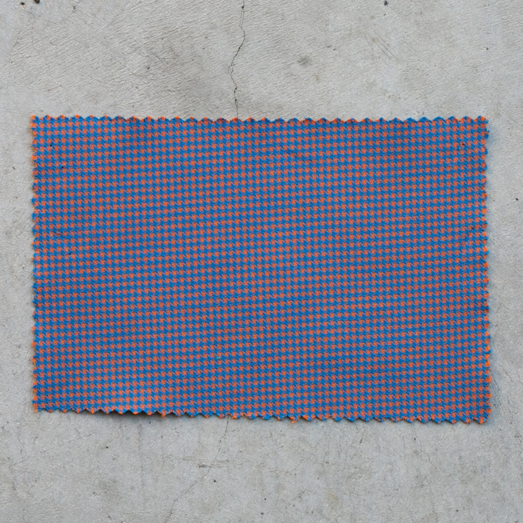gustin #1093 electric houndstooth - royal orange