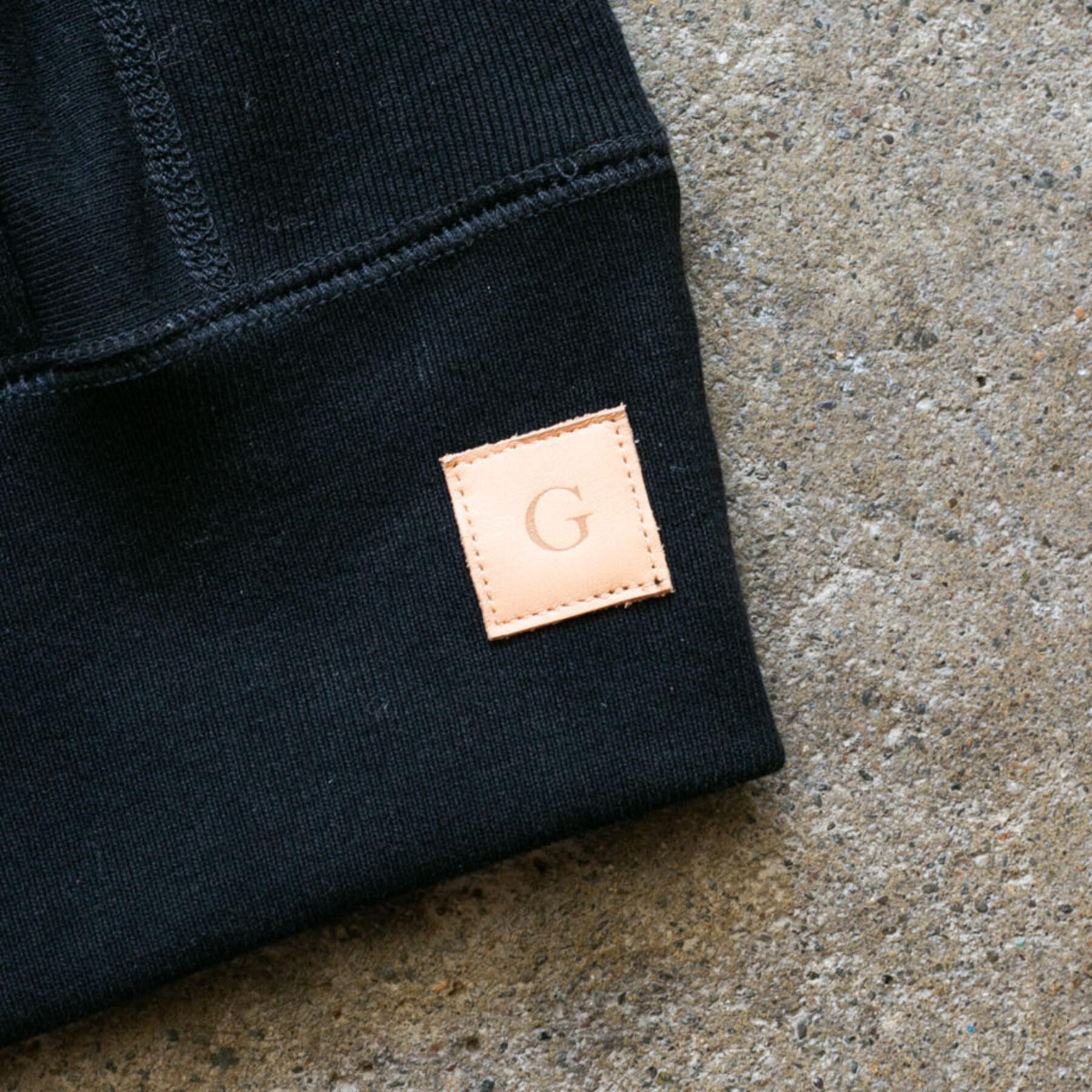 gustin vintage heavyweight pullover hoodie - black