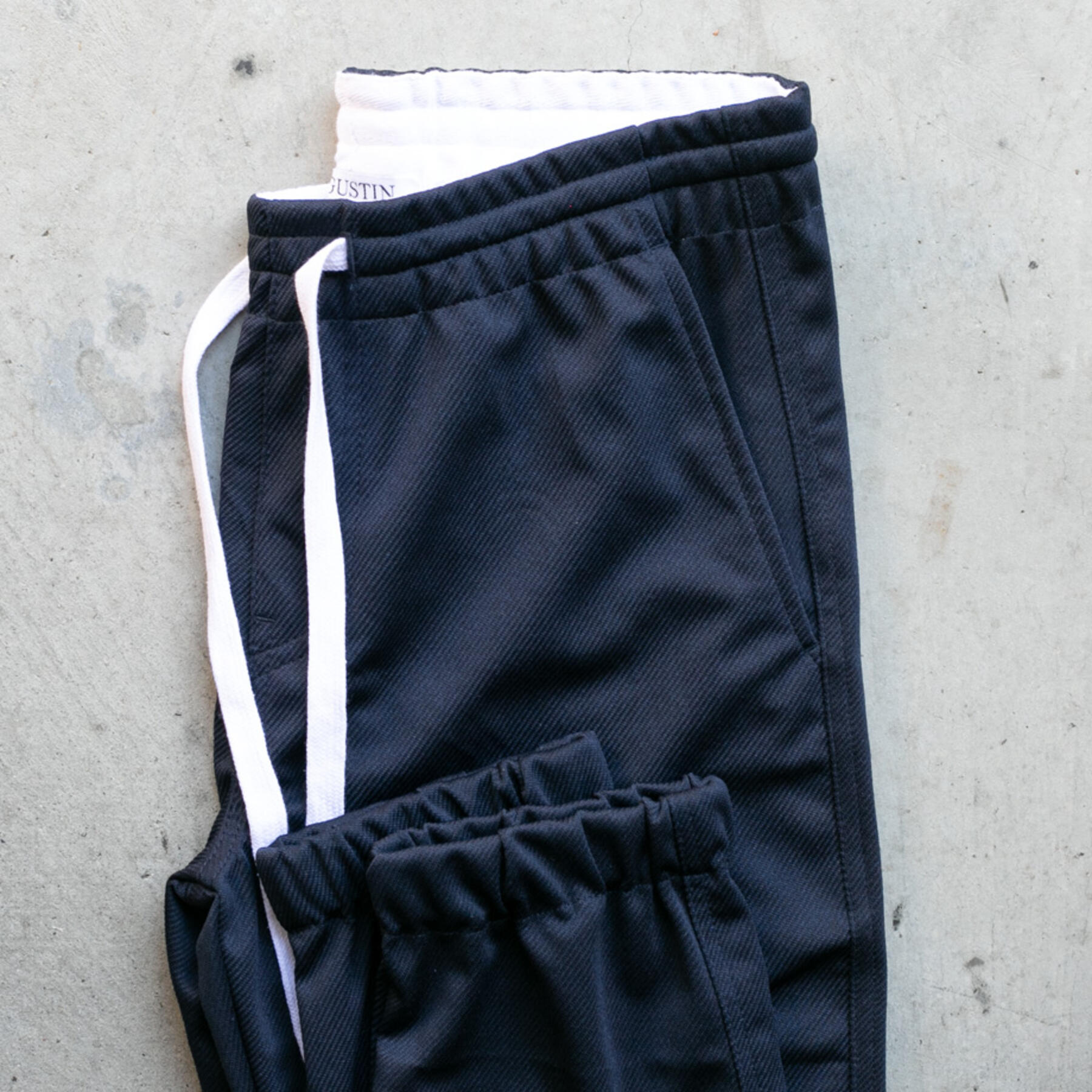 gustin primeflex™ joggers - navy
