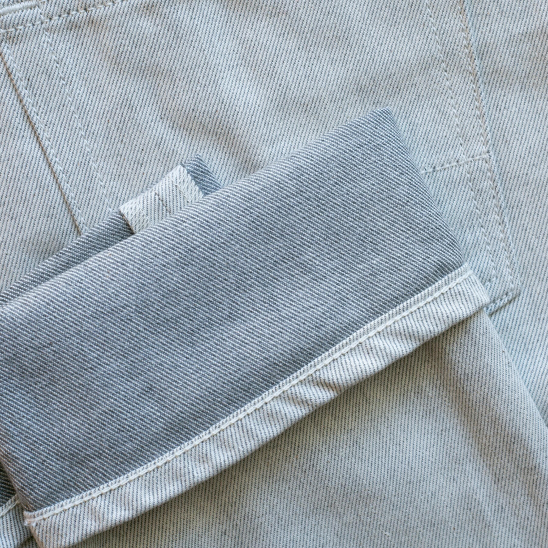 gustin #269 japan whitexgrey