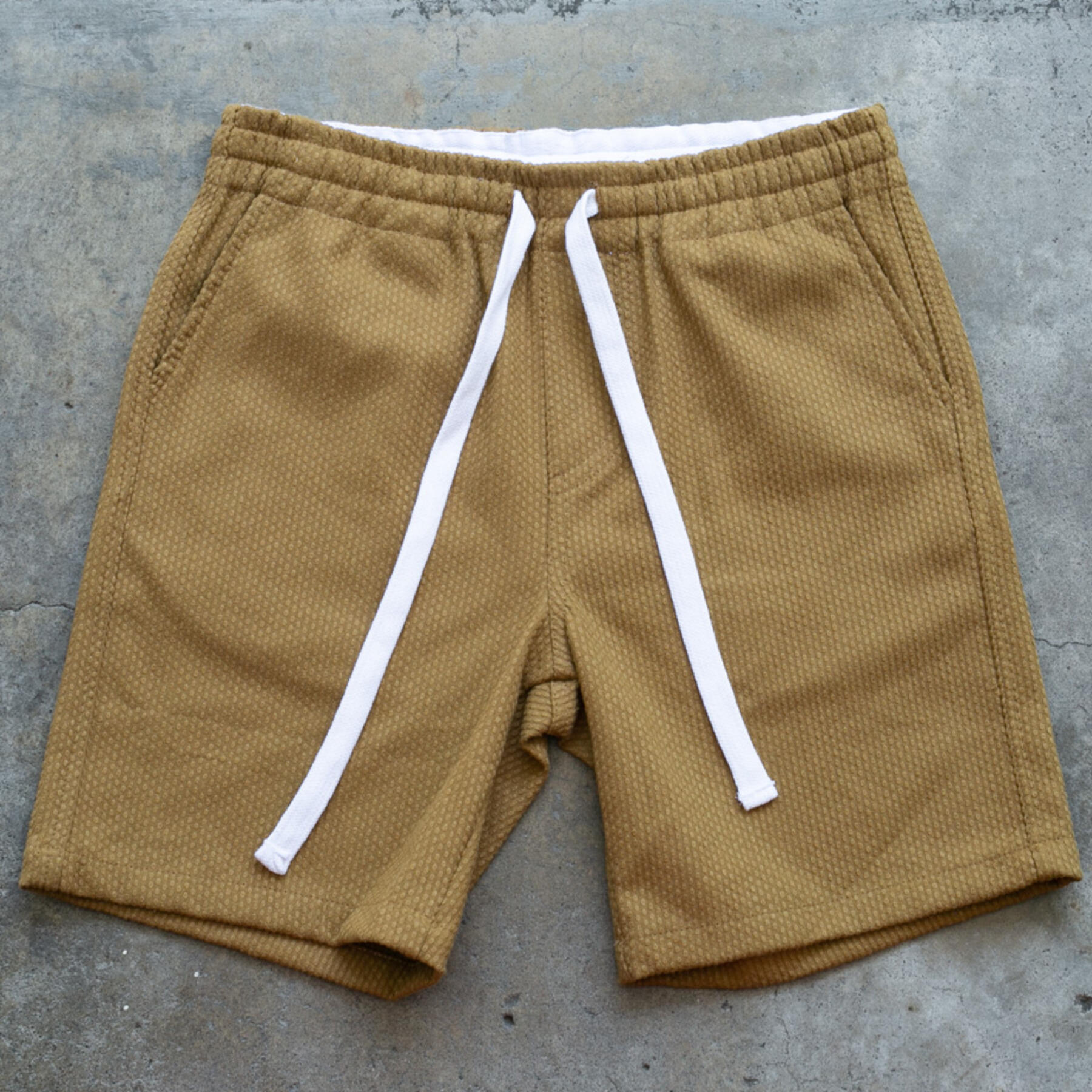 gustin #67 japan sashiko shorts - camel