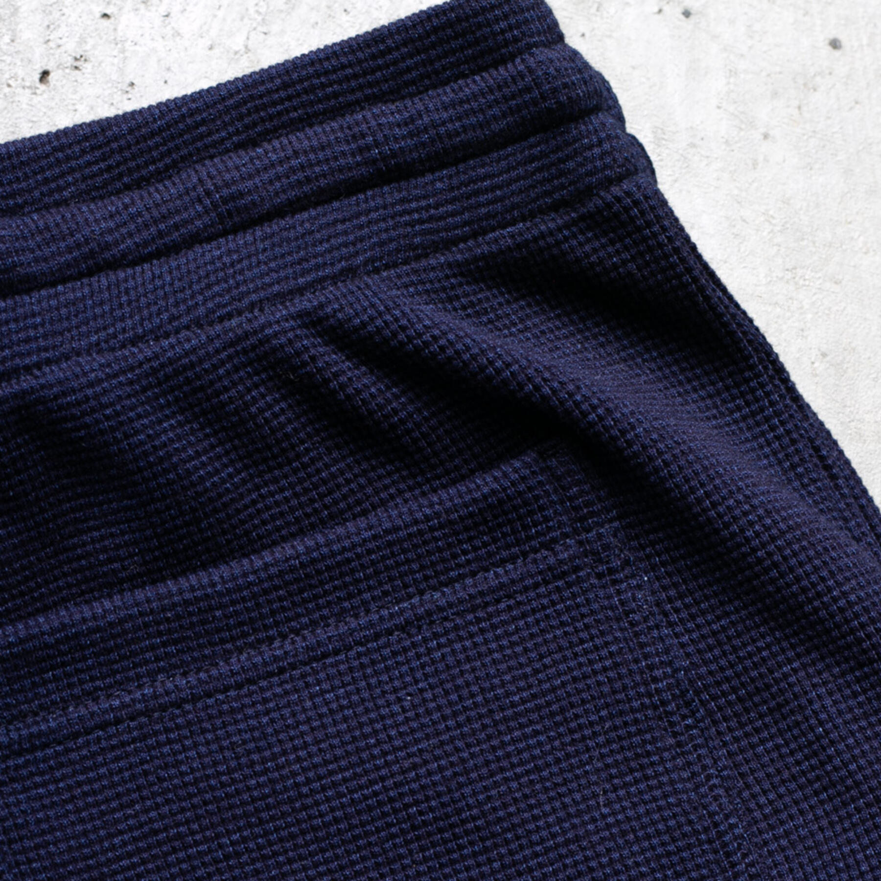 gustin indigo dyed waffle sweatshorts