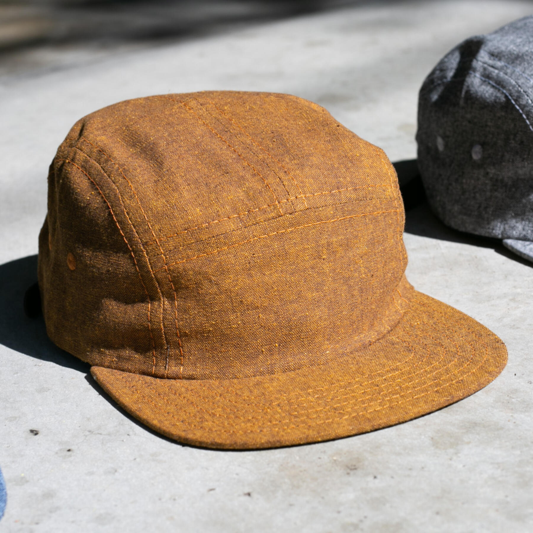 gustin camp hat - slub chambray rust