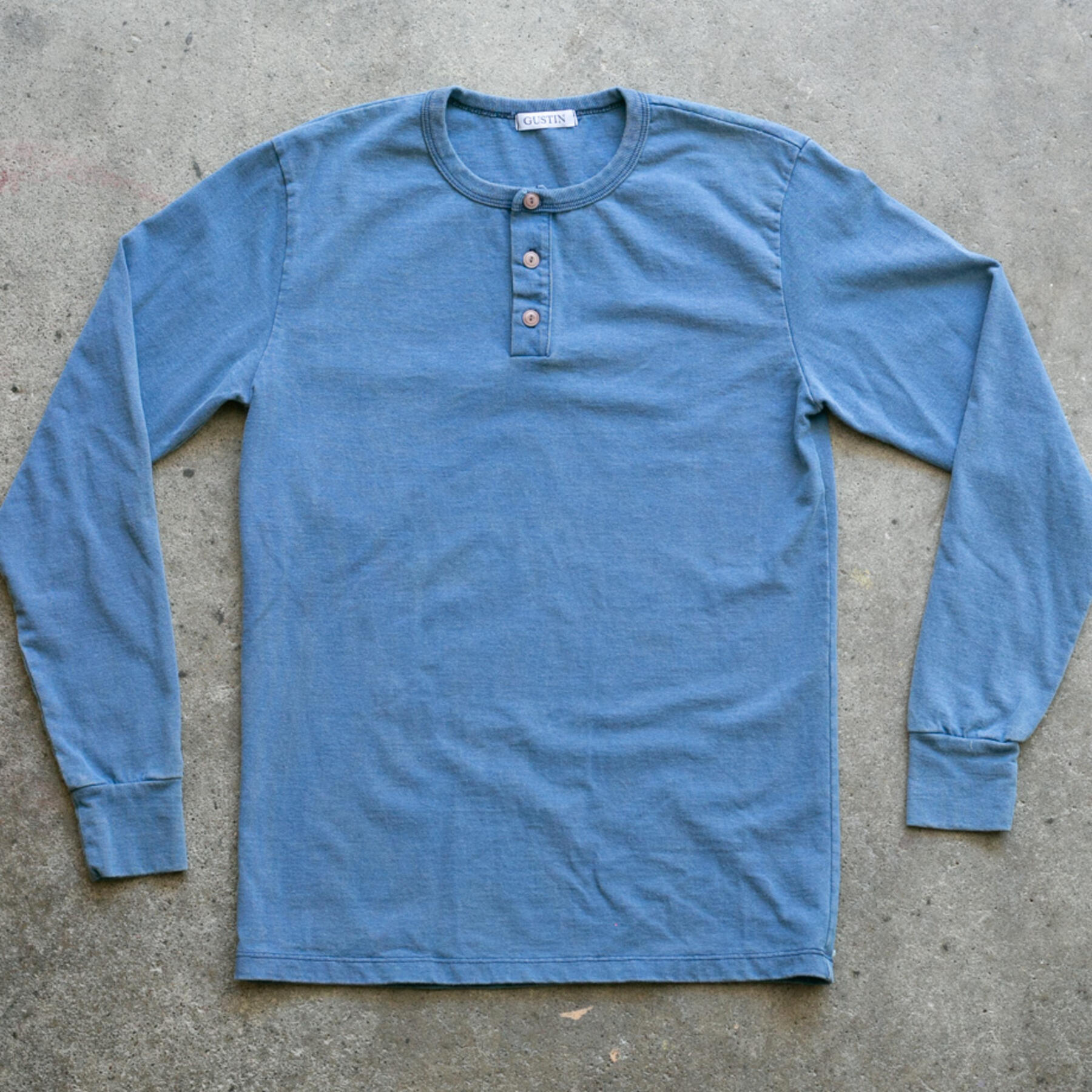 gustin indigo dyed henley - vintage indigo