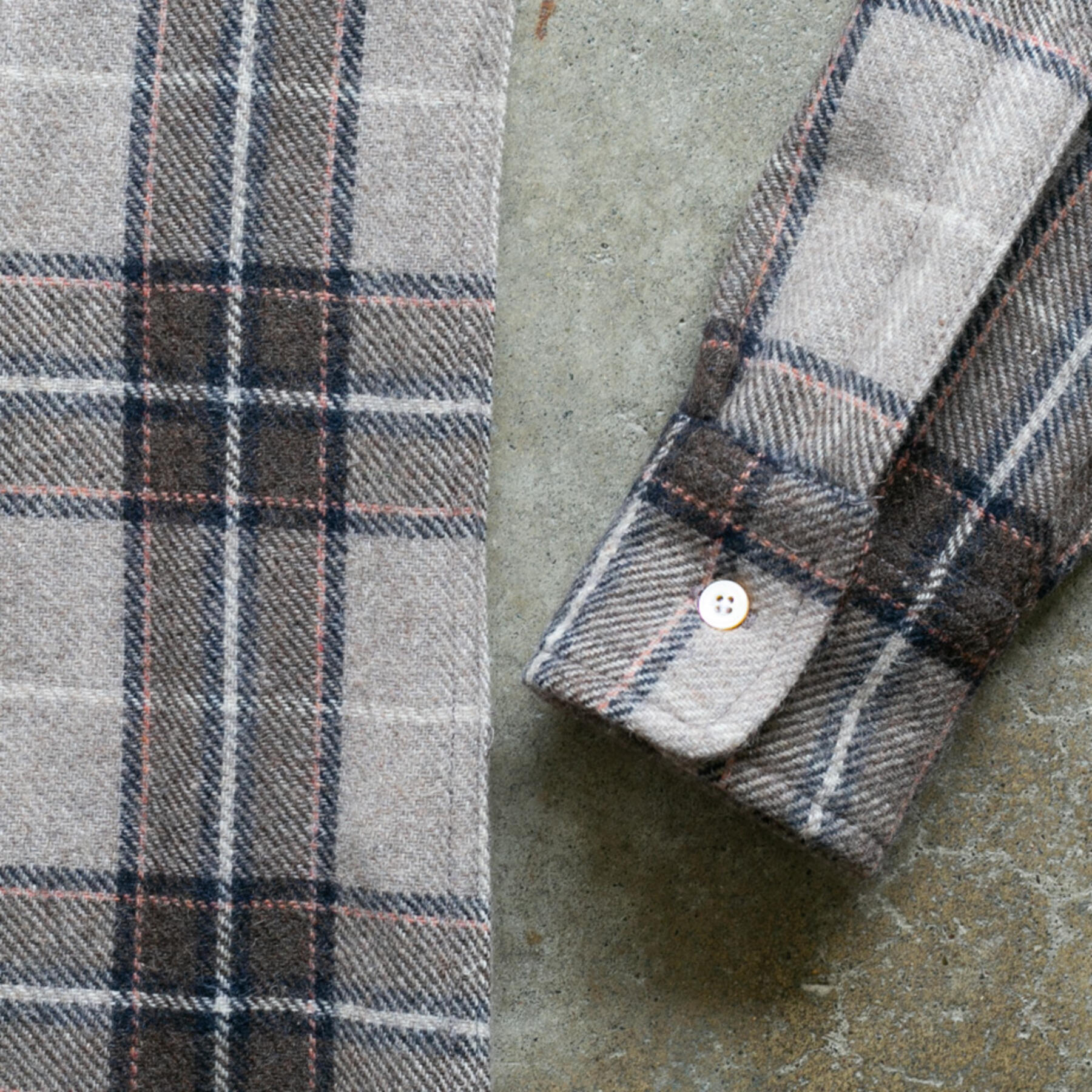 gustin #1160 vintage wool alpaca - taupe grid