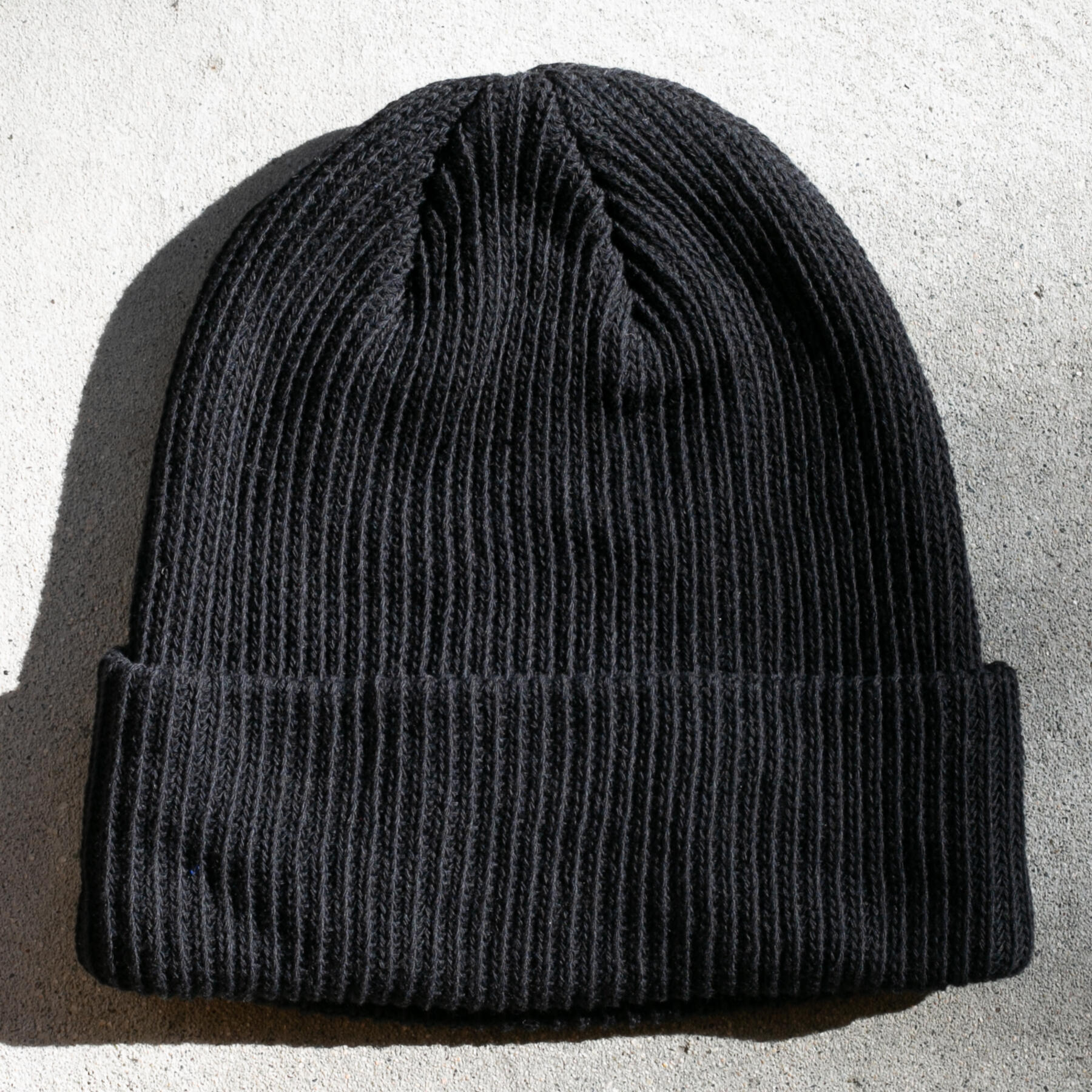 gustin classic beanie - black