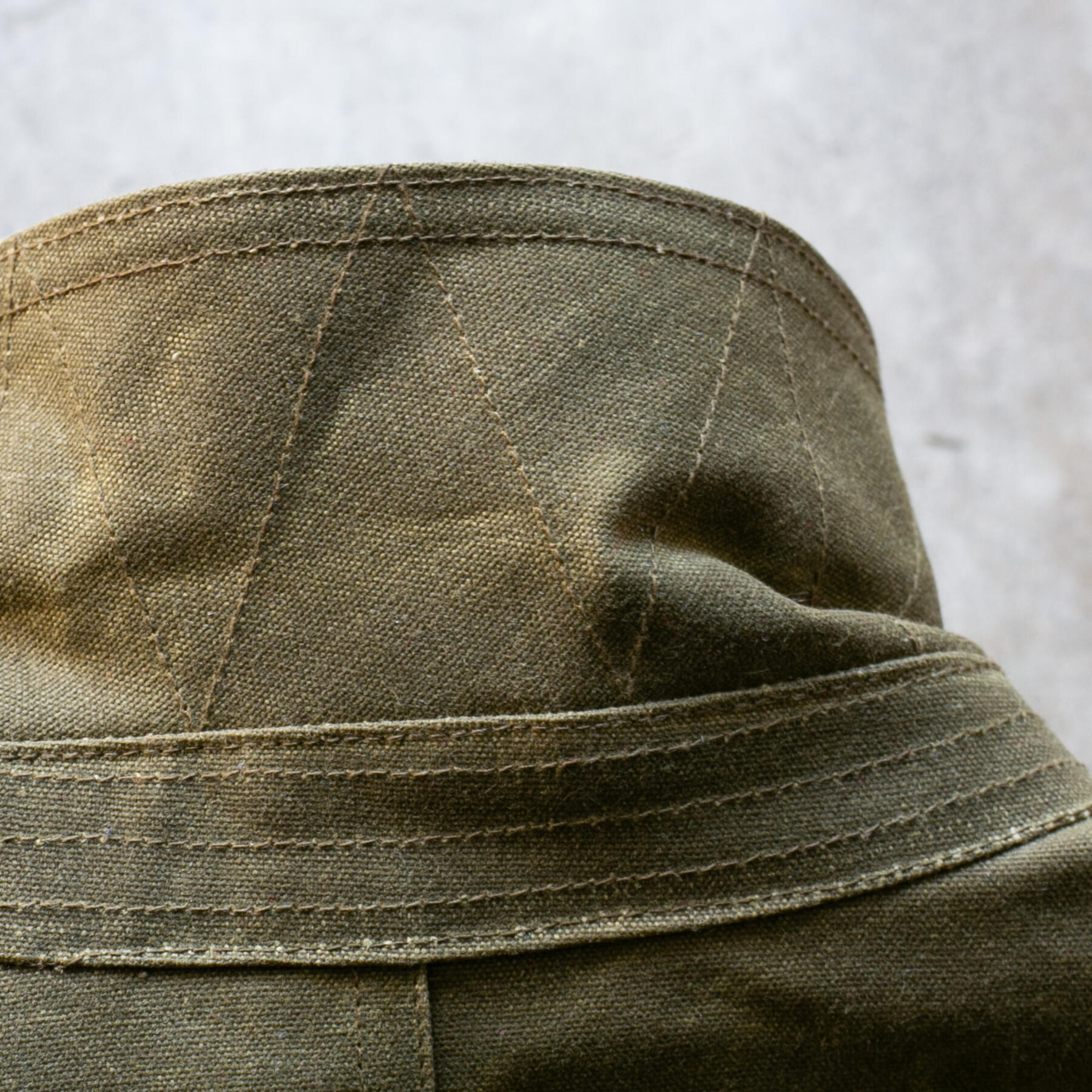 gustin huntsman jacket - waxed olive