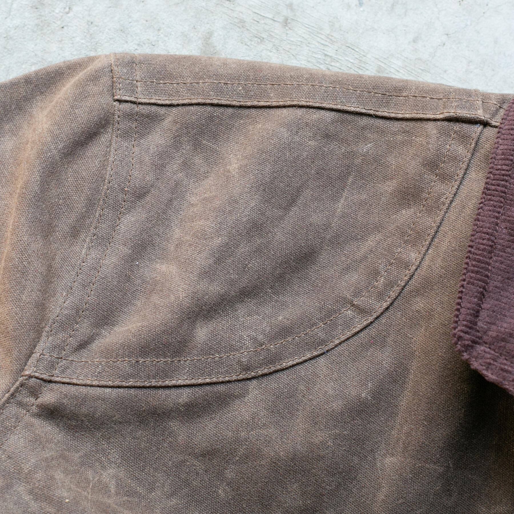gustin huntsman jacket - waxed dark oak