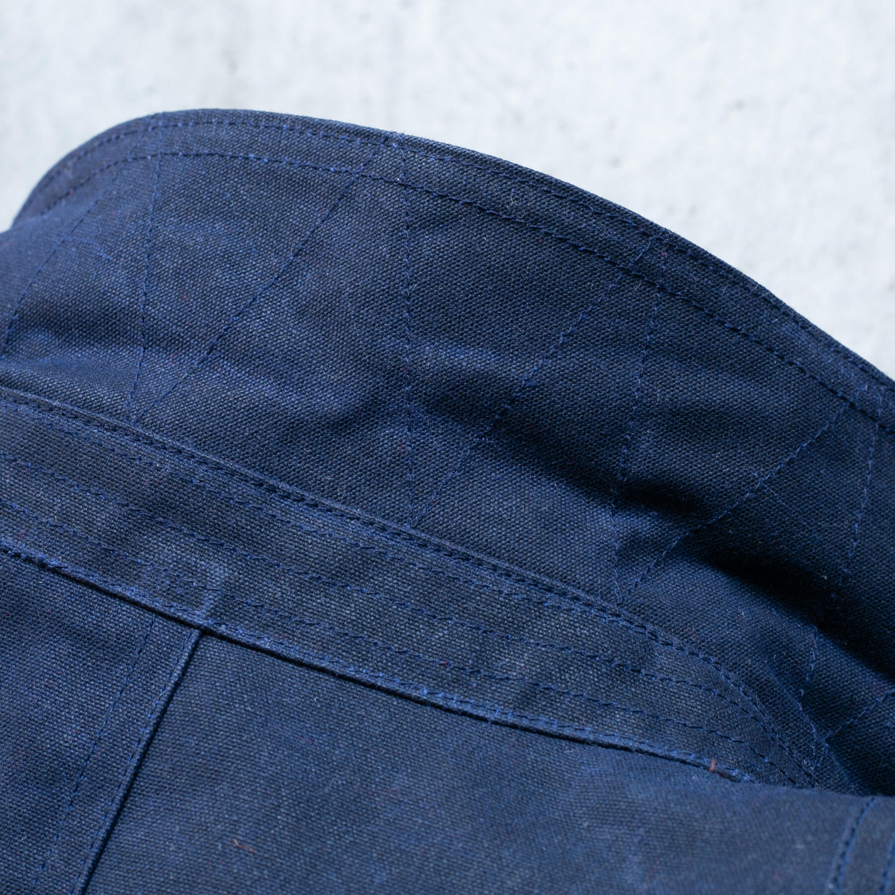 gustin huntsman jacket - waxed navy