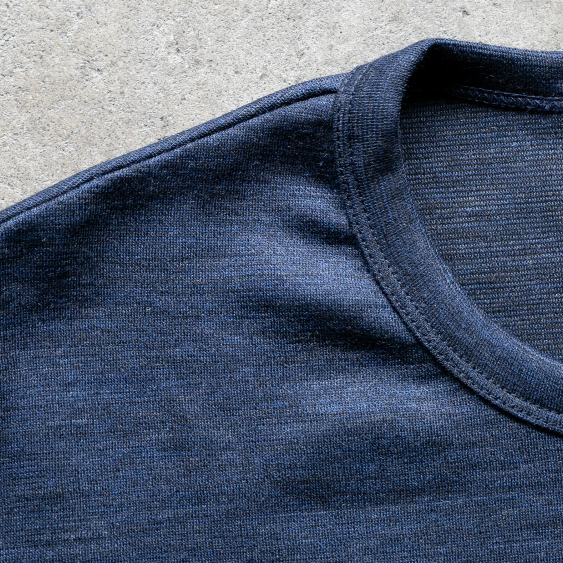 gustin japan wool jersey pocket crew - navy