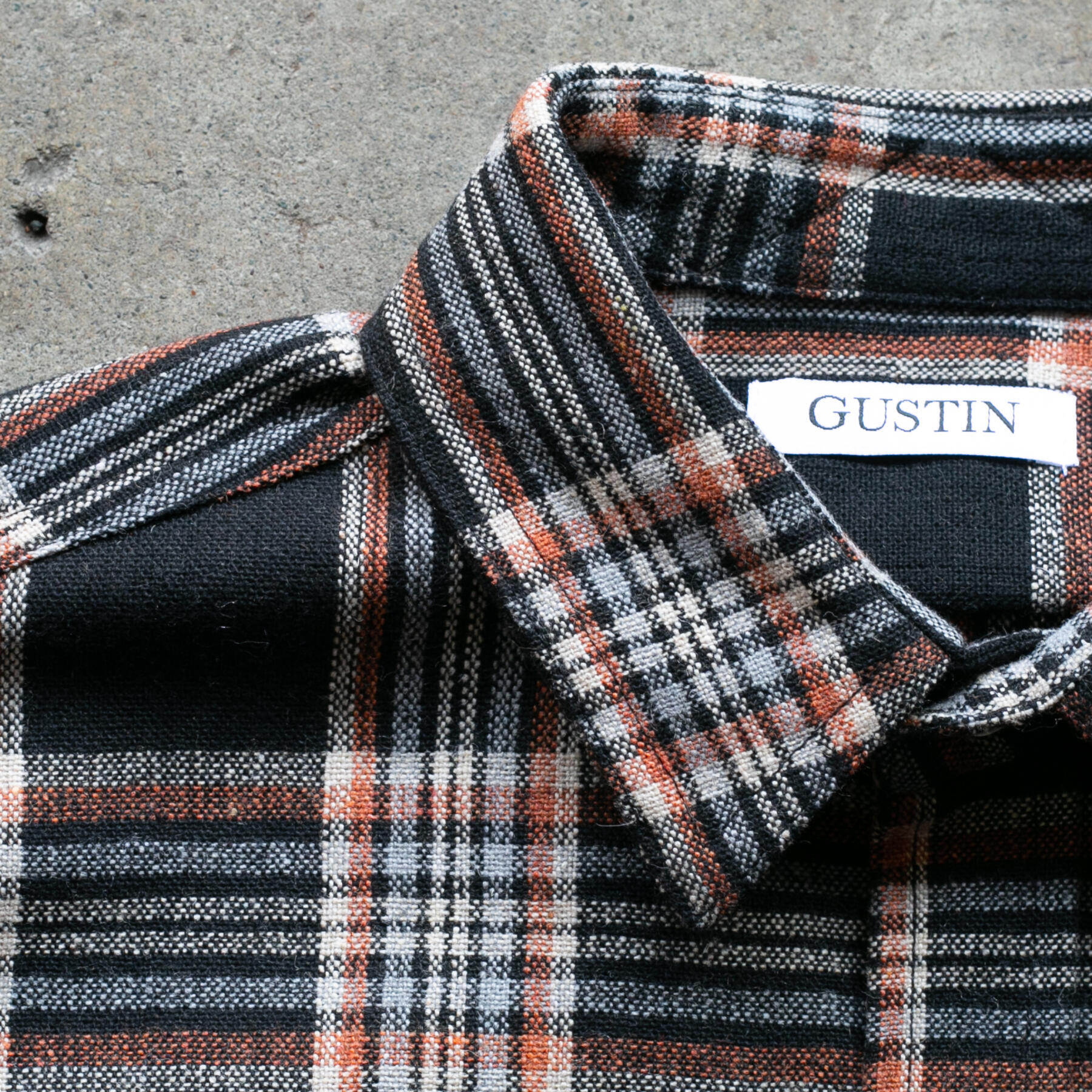 gustin #1188 homespun black plaid