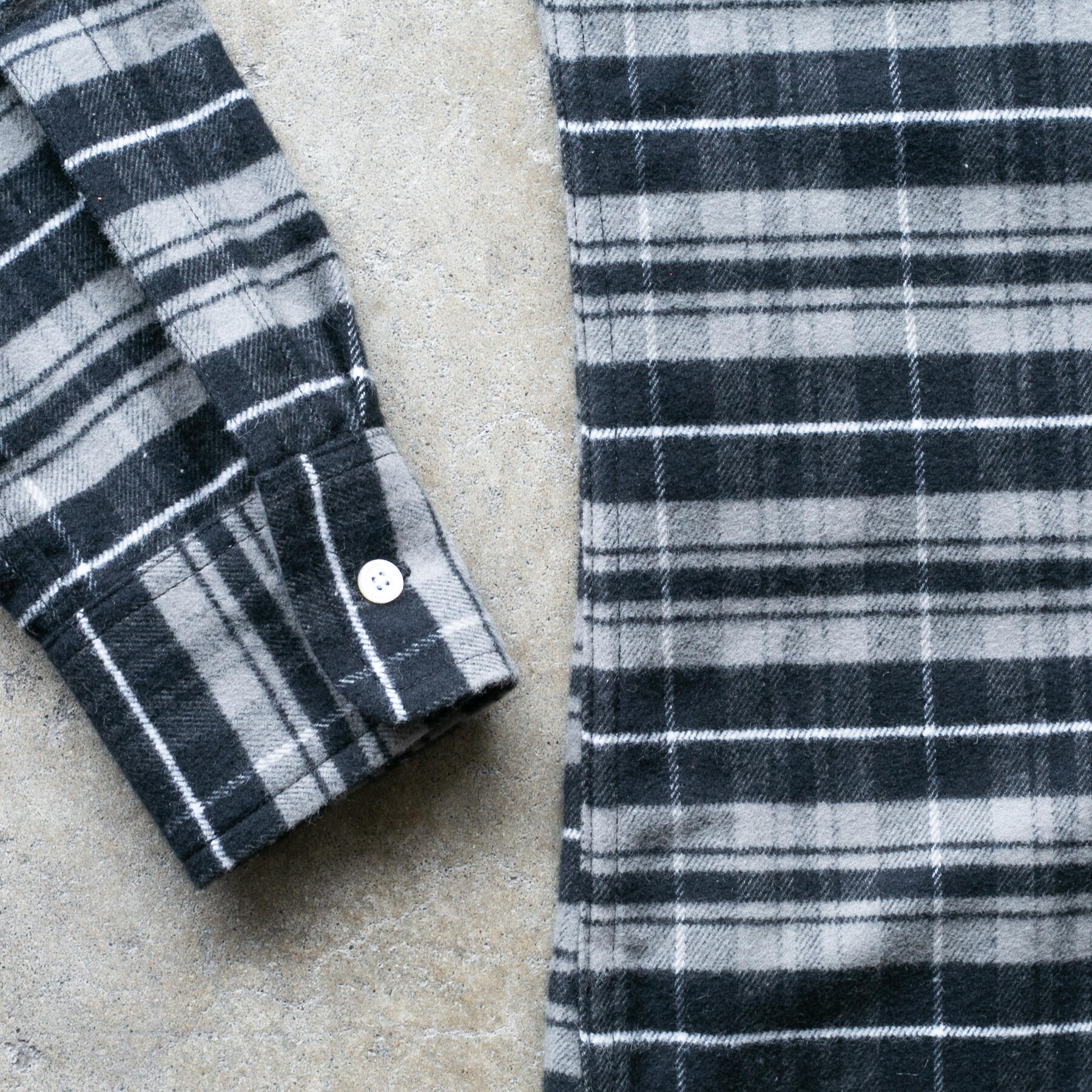 gustin #1195 japan vivid flannel - steel black