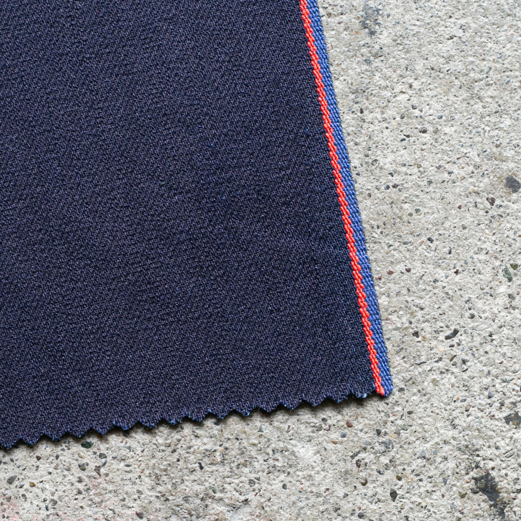 gustin #575 indigoxblack super stretch selvedge