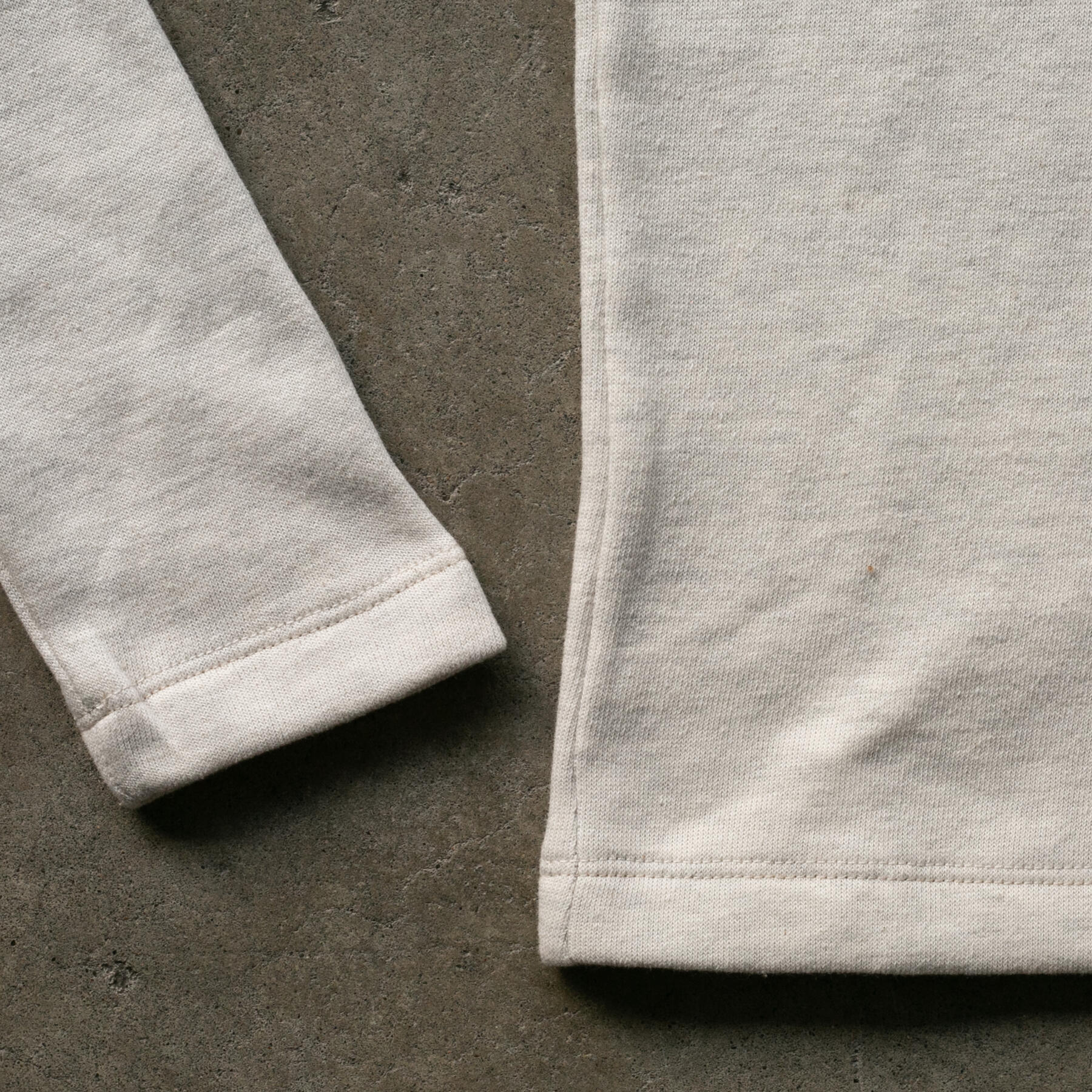 gustin fleece pocket crewneck - heather oatmeal