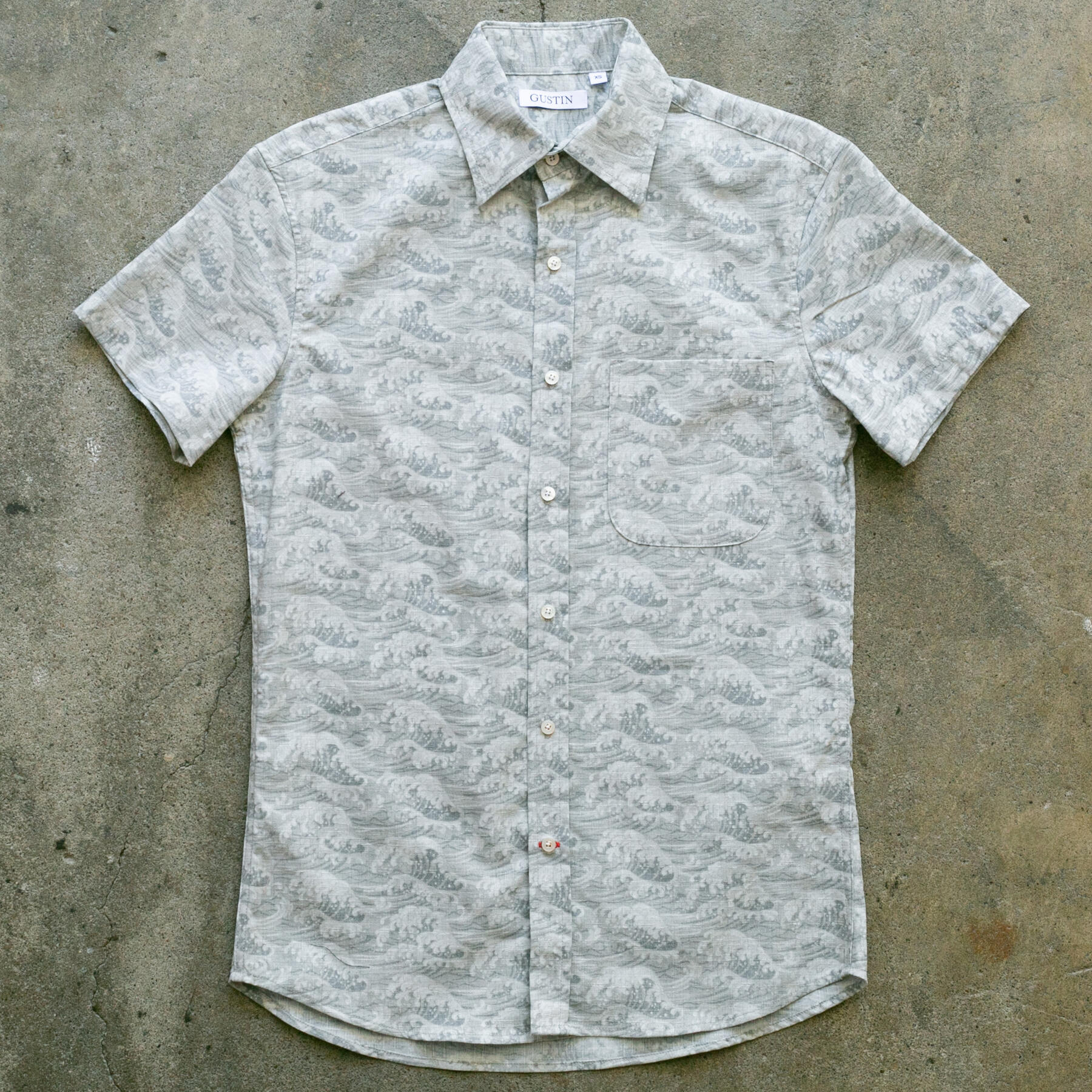 gustin #992 greyscale waves short sleeve shirt