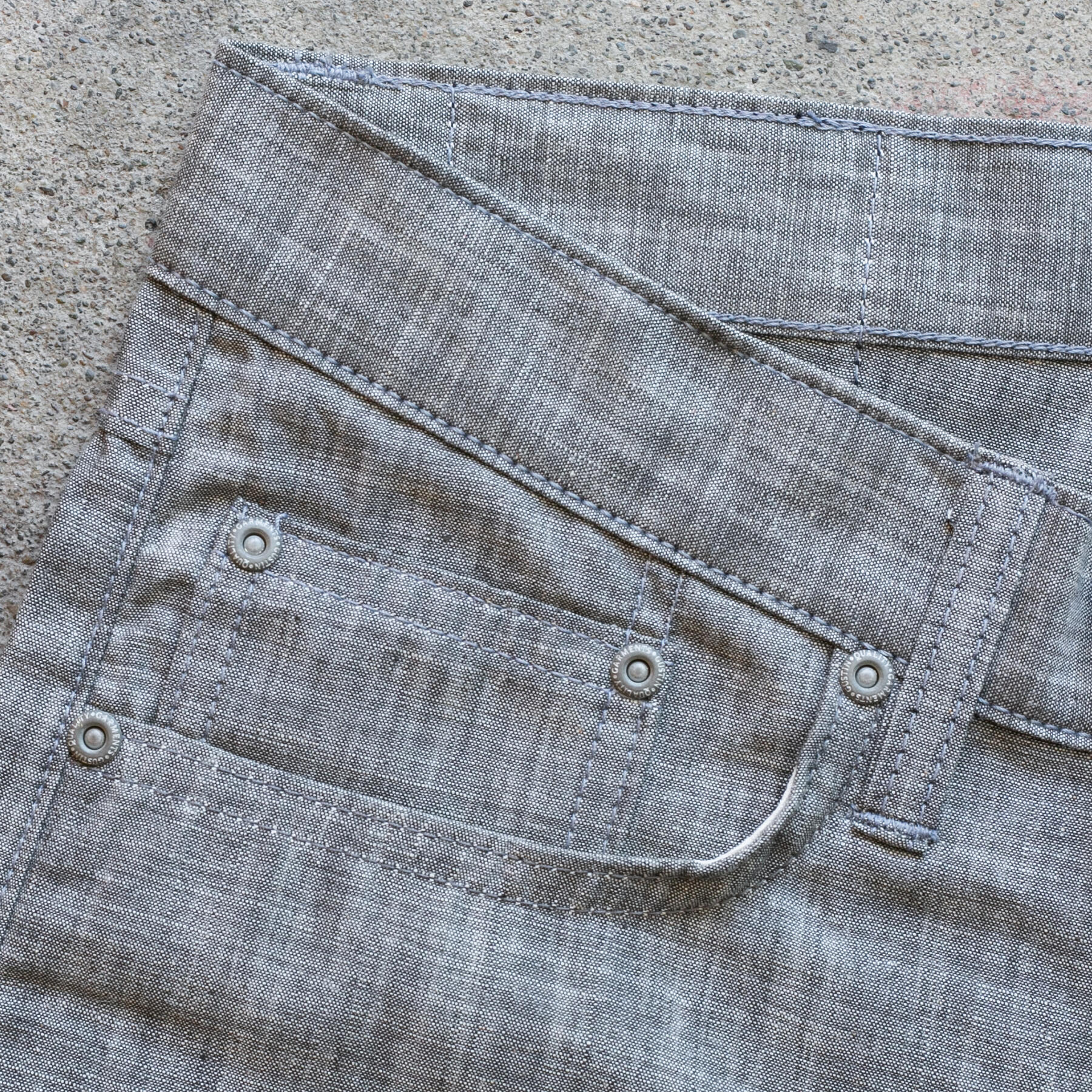 gustin #579 charcoal dye selvedge chambray