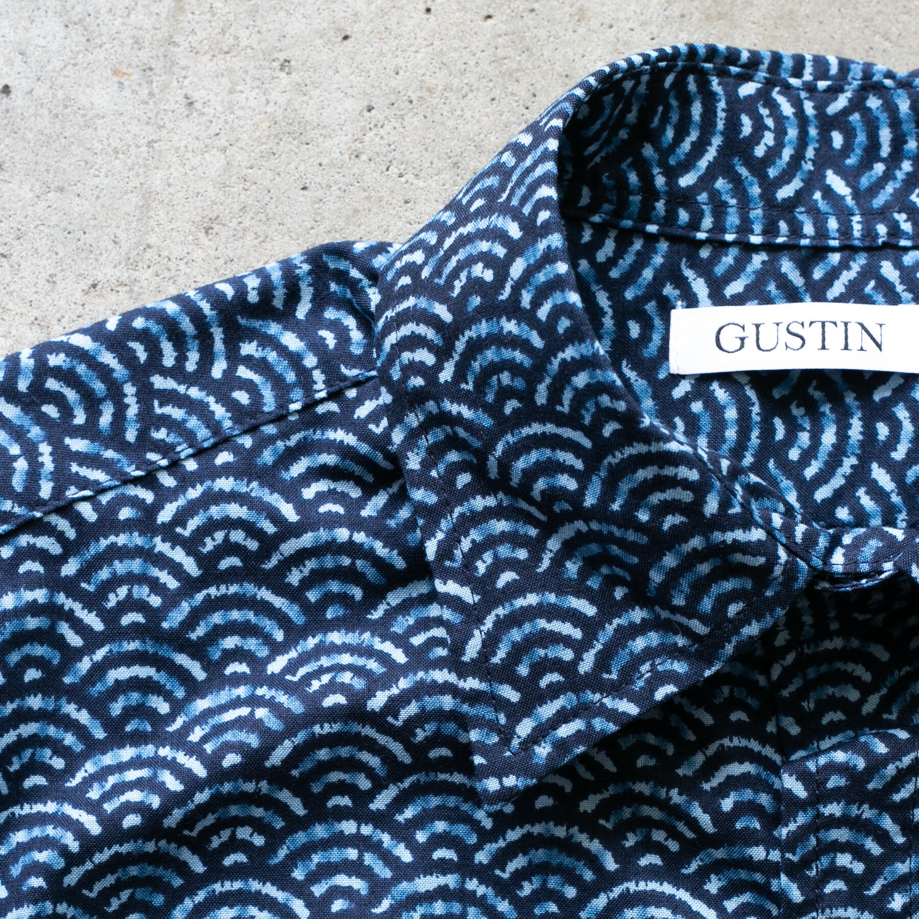 gustin #1223 shibori dye pulse short sleeve shirt - blue