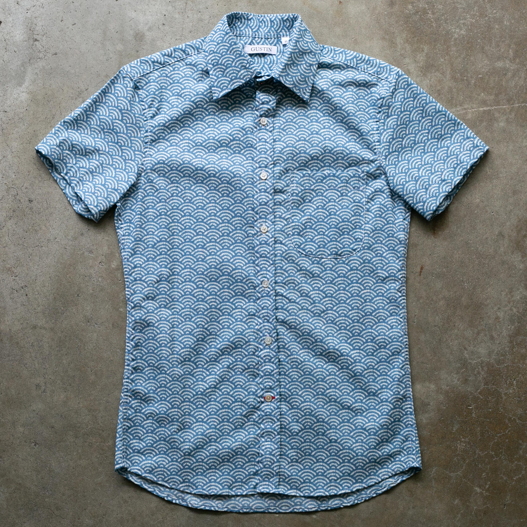 gustin #1224 shibori dye pulse short sleeve shirt - sky