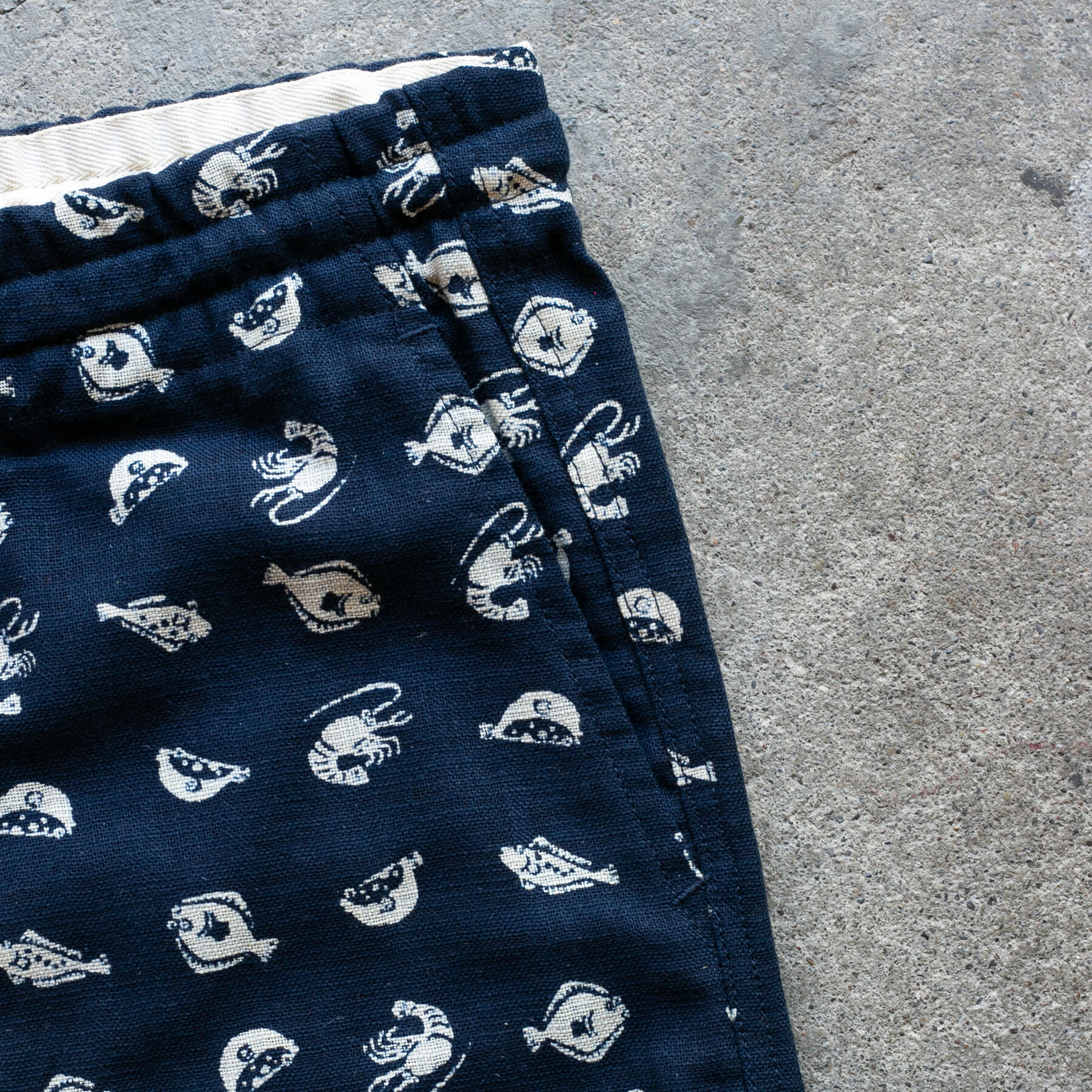 gustin japan retro print joggers - sea life