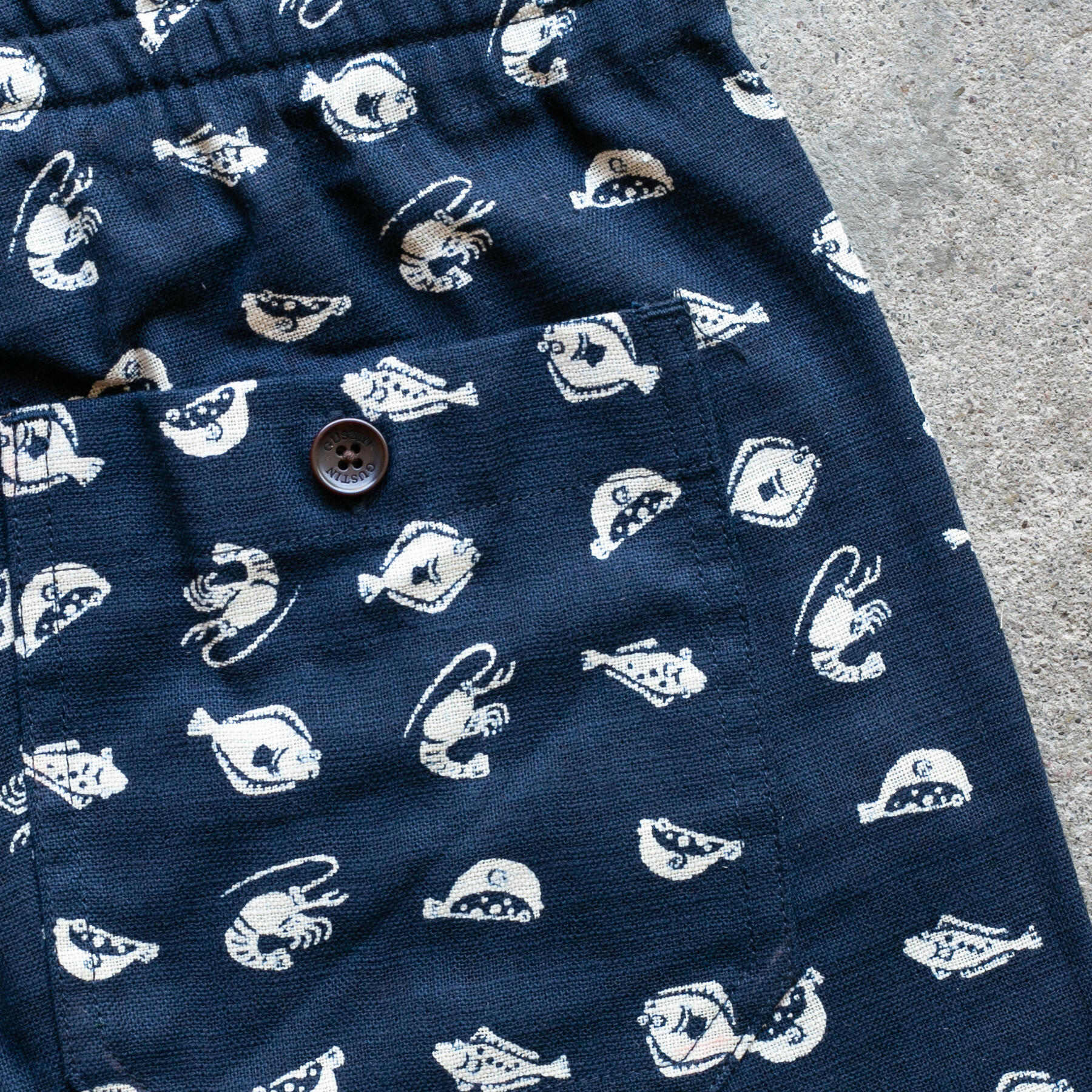 gustin japan retro print joggers - sea life