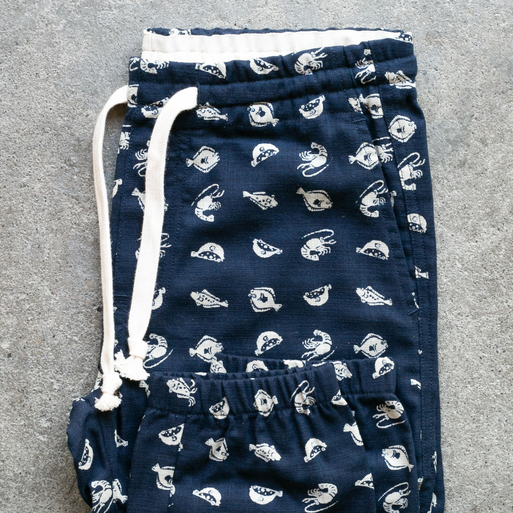 gustin japan retro print joggers - sea life