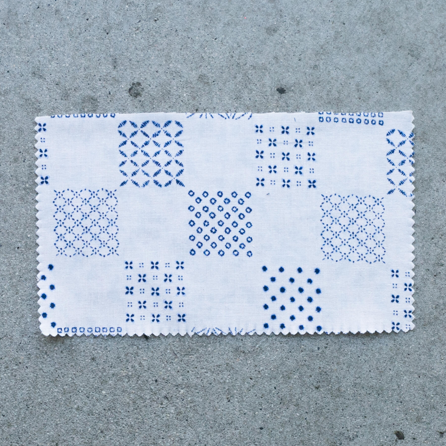 gustin #1241 shibori dye checkerboard shirt - white