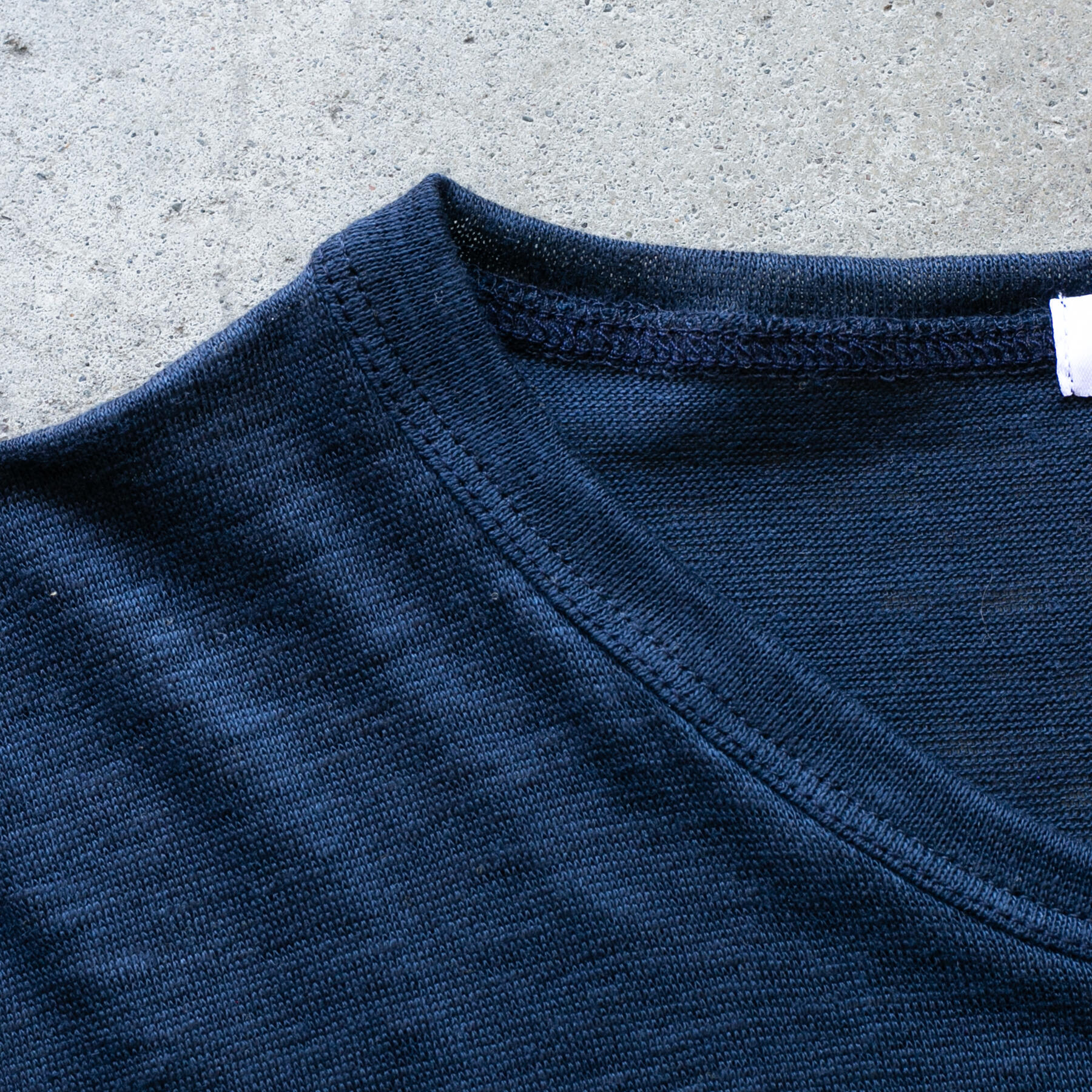 gustin belgian linen t-shirt - navy