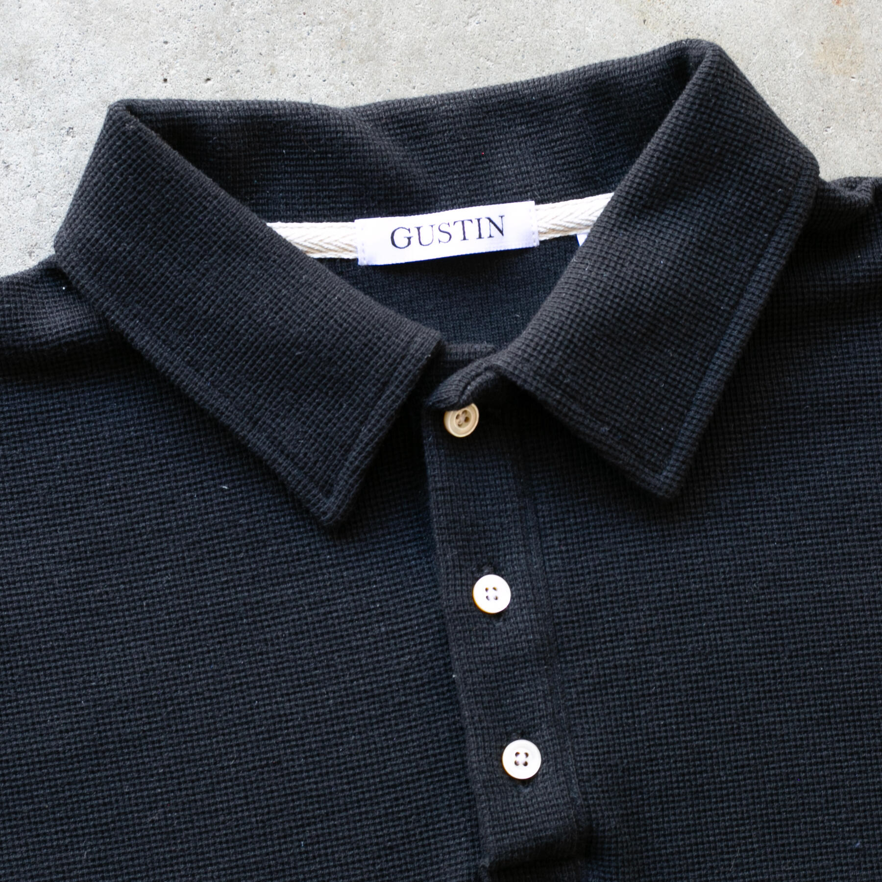 gustin japan hemp waffle polo - black