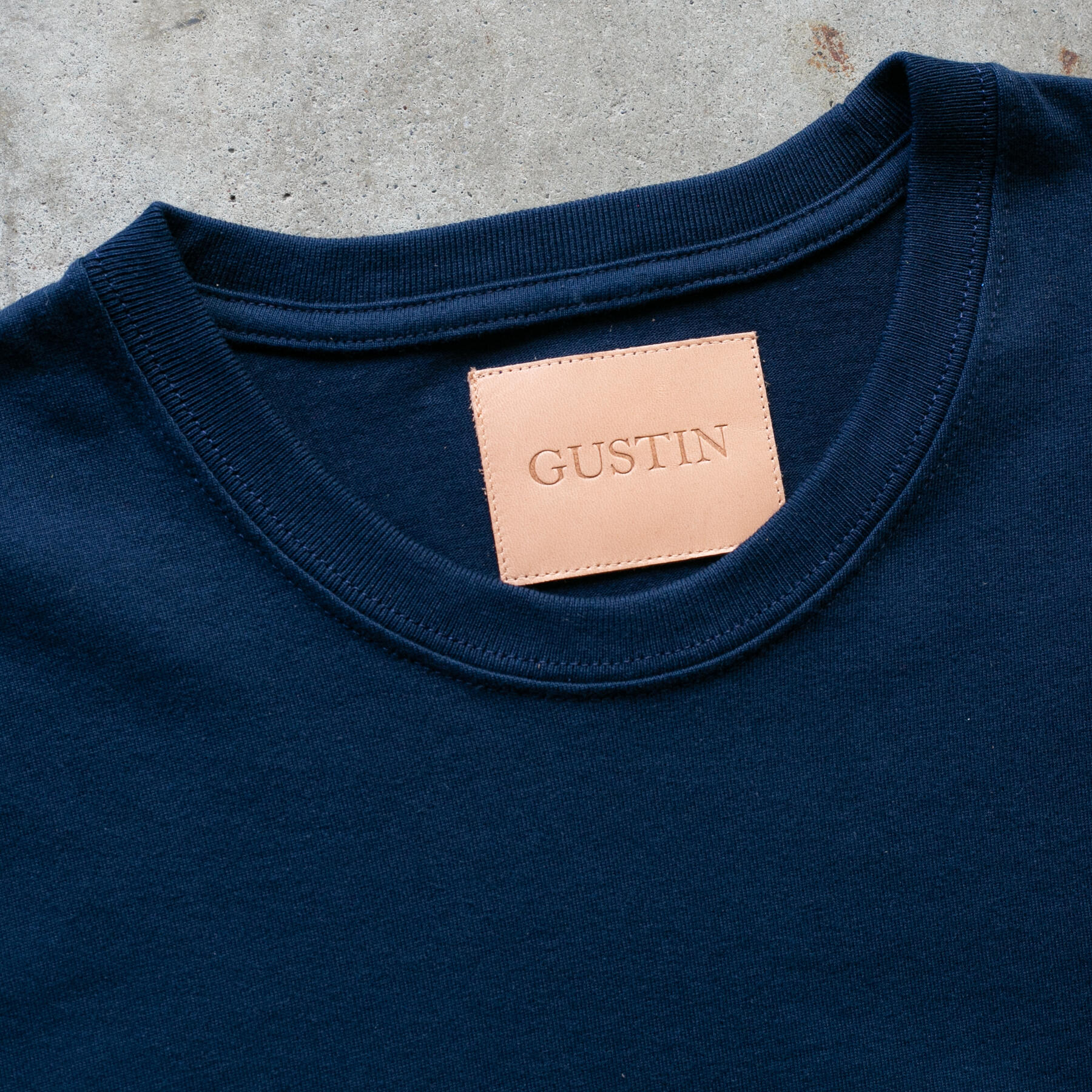 gustin vintage heavyweight long sleeve t-shirt - navy