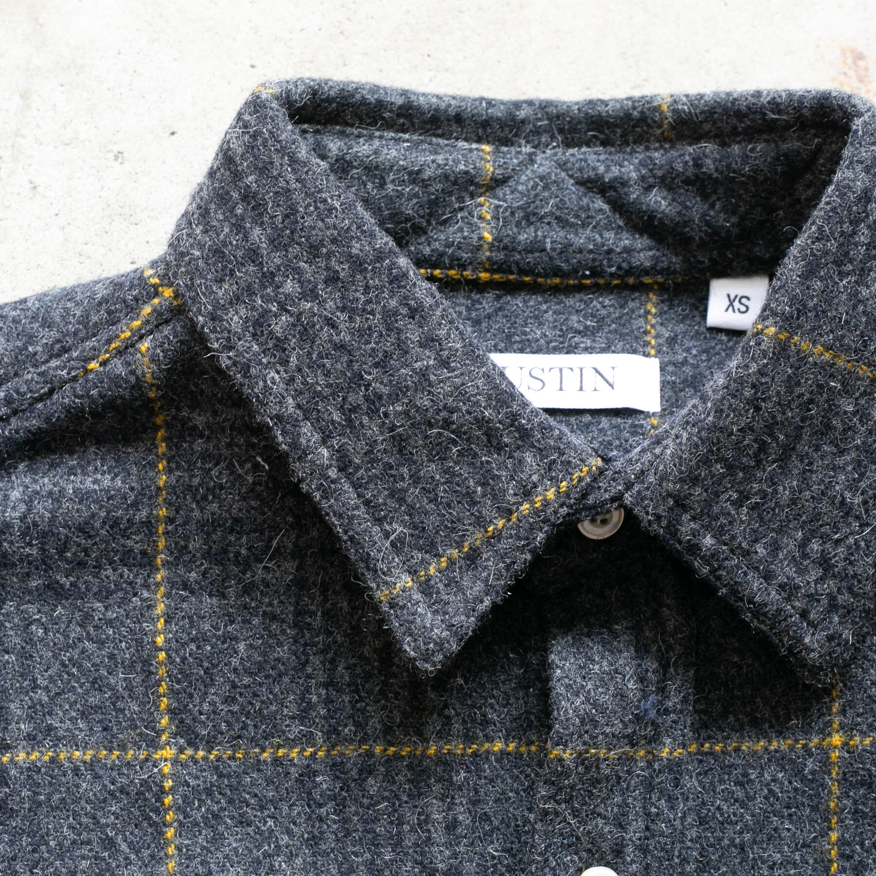 gustin #1045 vintage wool alpaca - charcoal grid