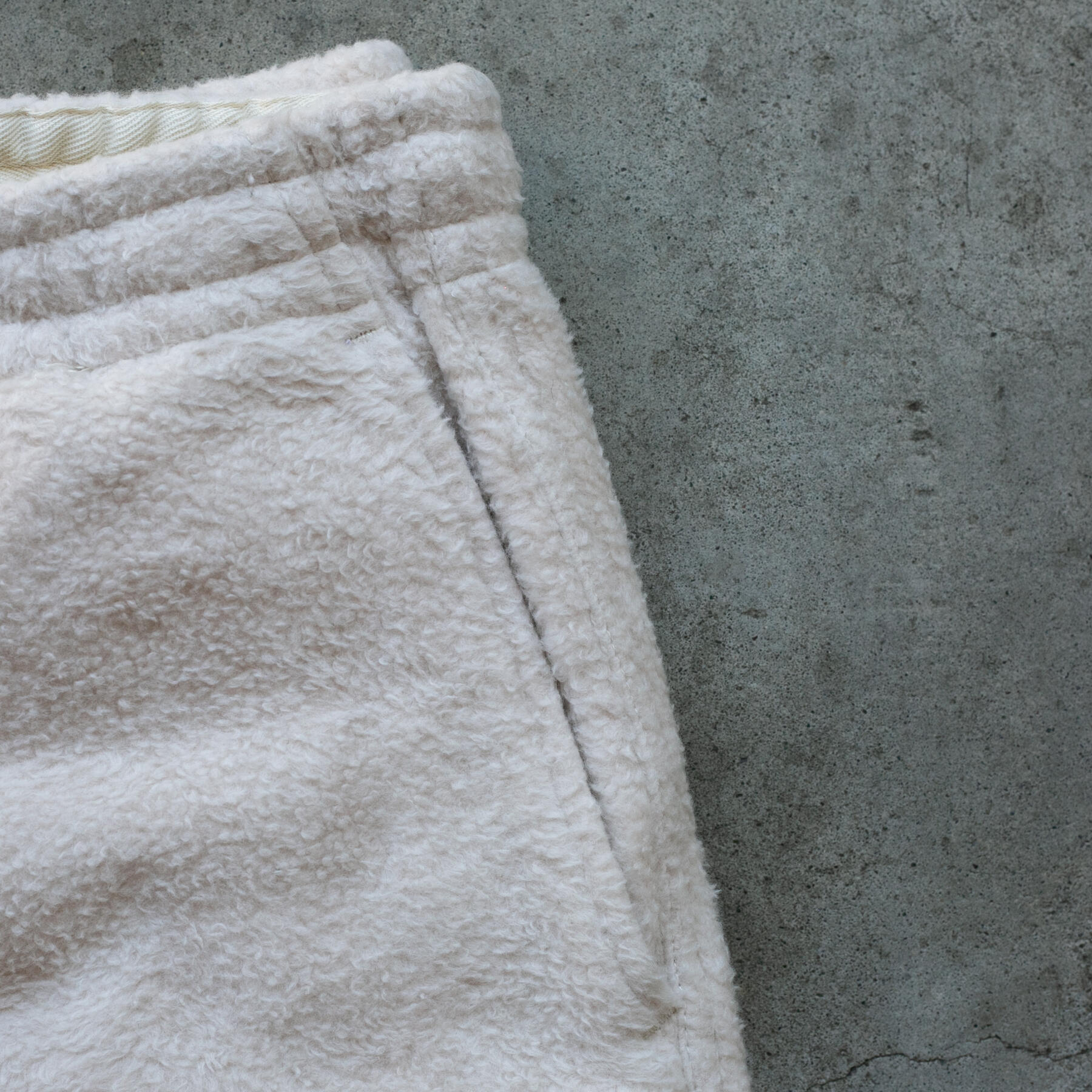 gustin #7 japan monster fleece joggers - natural