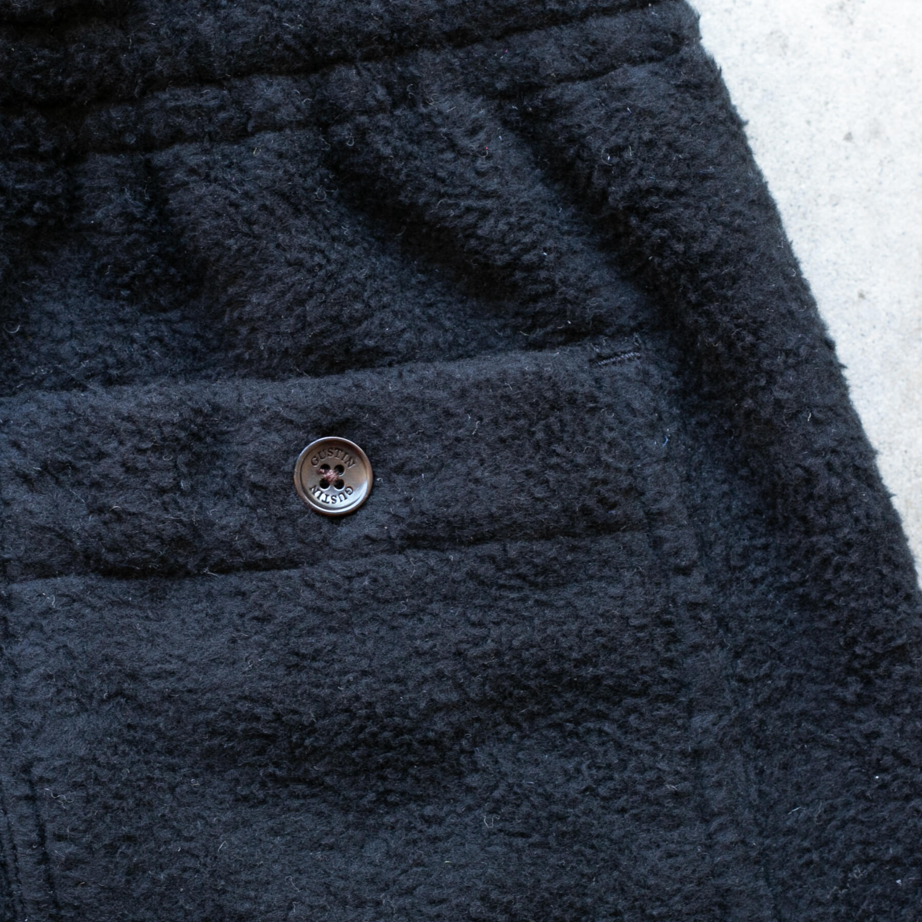 gustin #14 japan monster fleece joggers - black