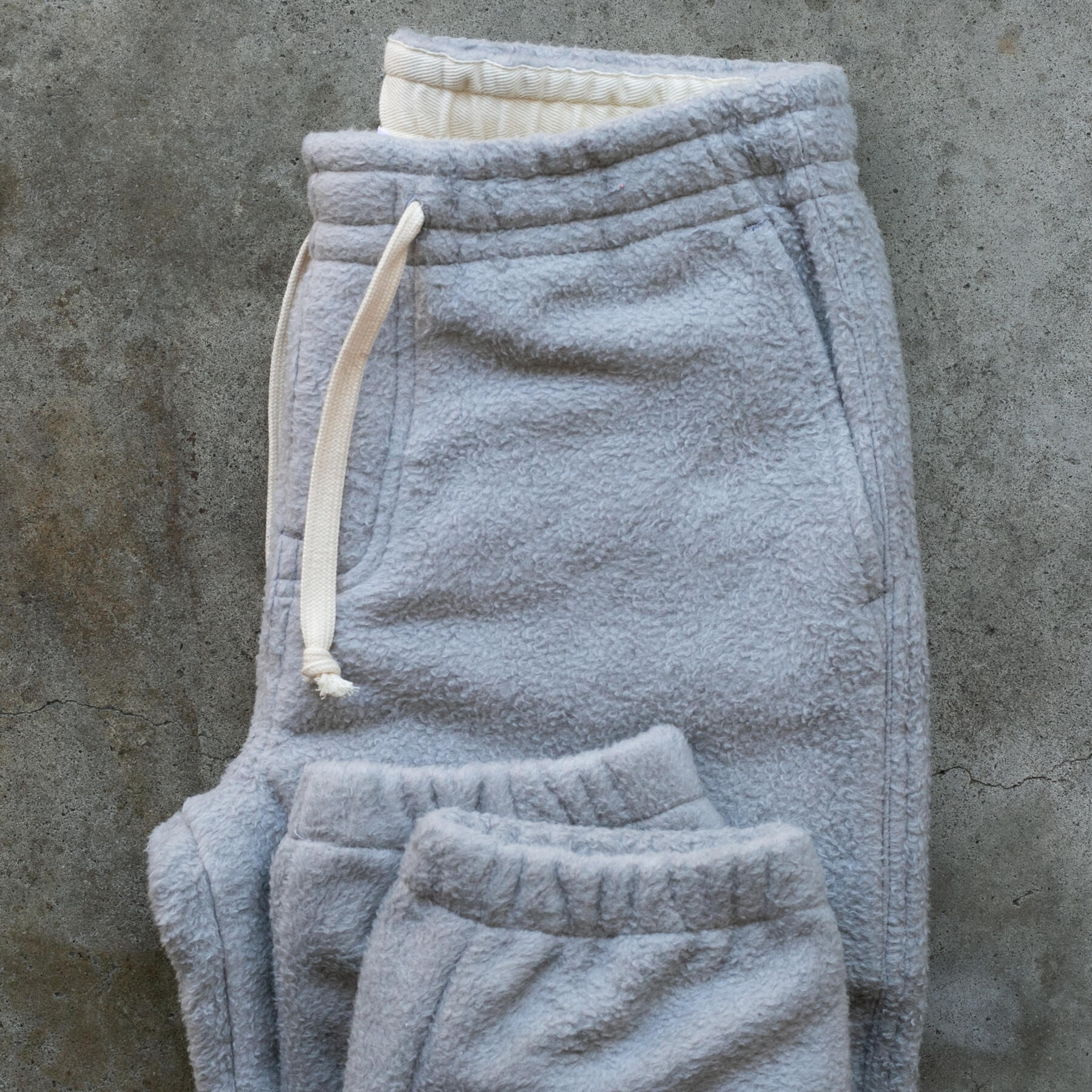 gustin #13 japan monster fleece joggers - stone