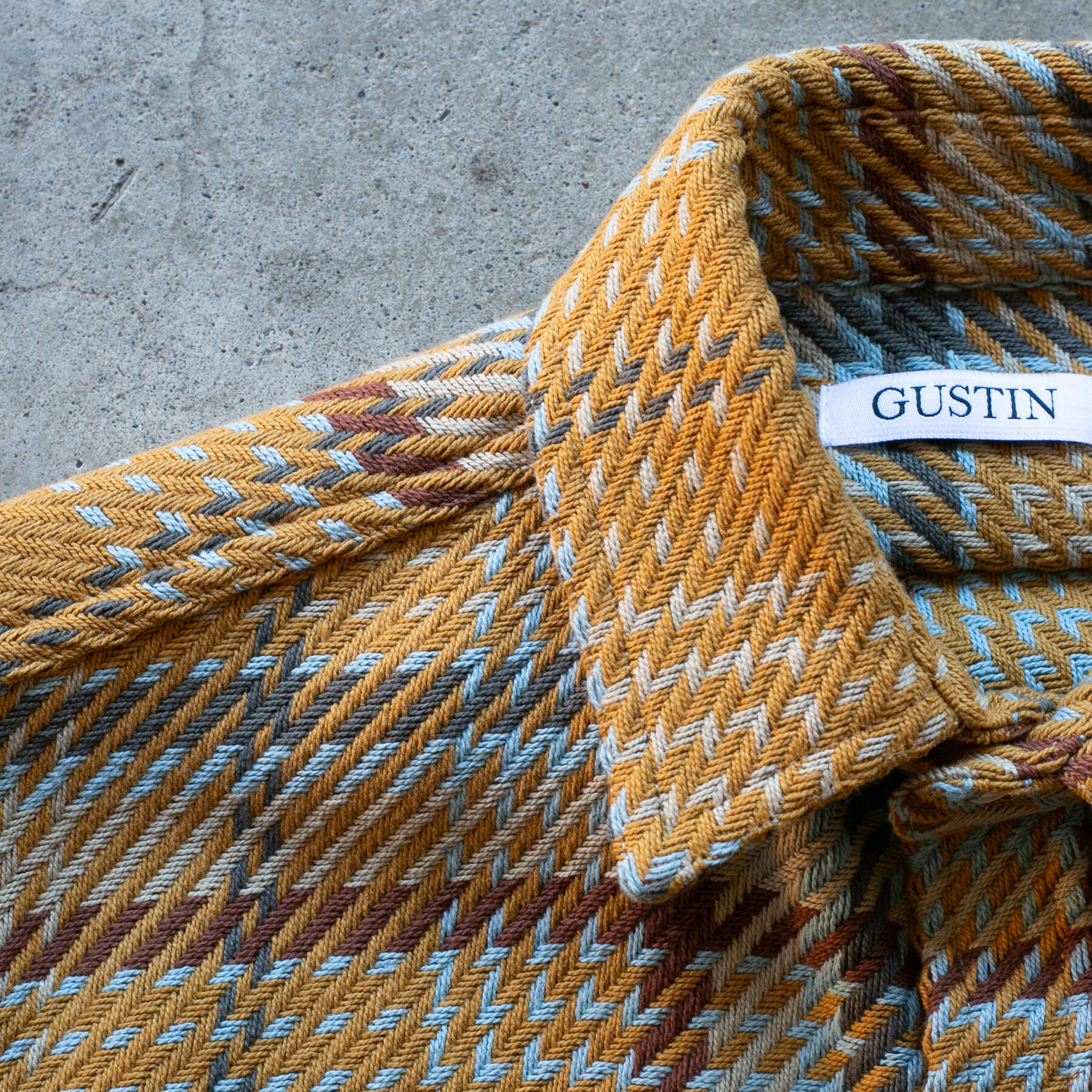 gustin #1259 monster rope shirt - retro multi