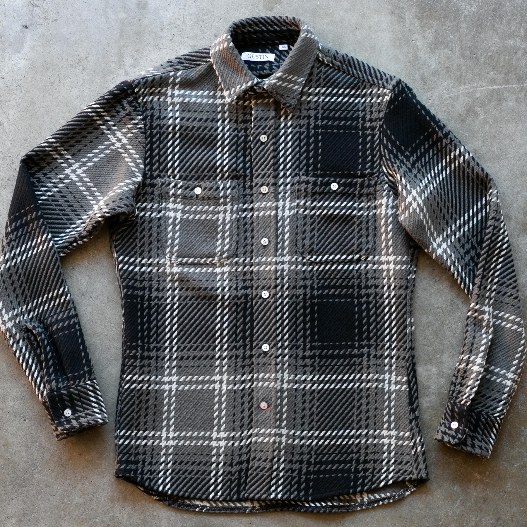 gustin #1261 monster rope shirt - greyscale