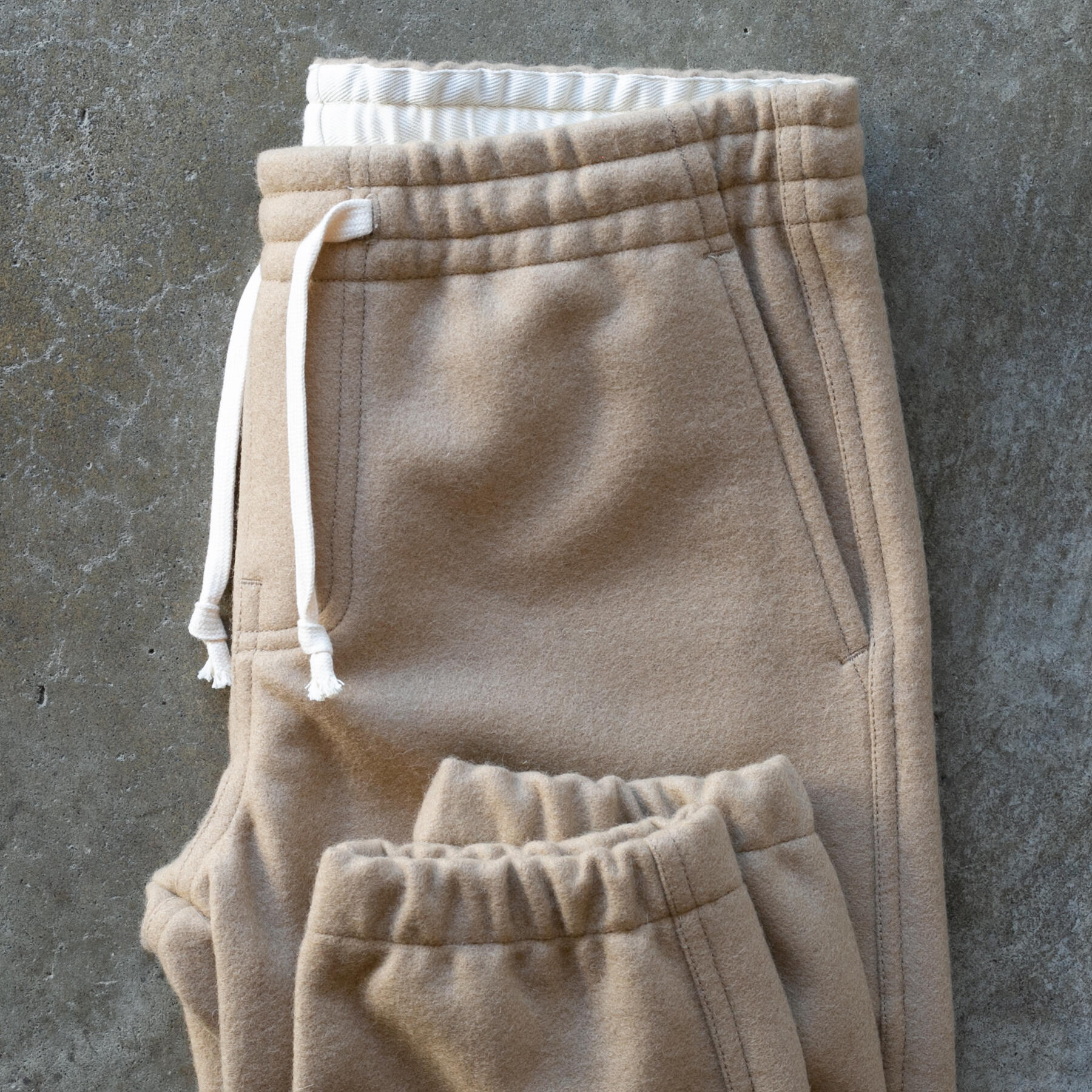 gustin #45 japan rustic wool joggers - khaki