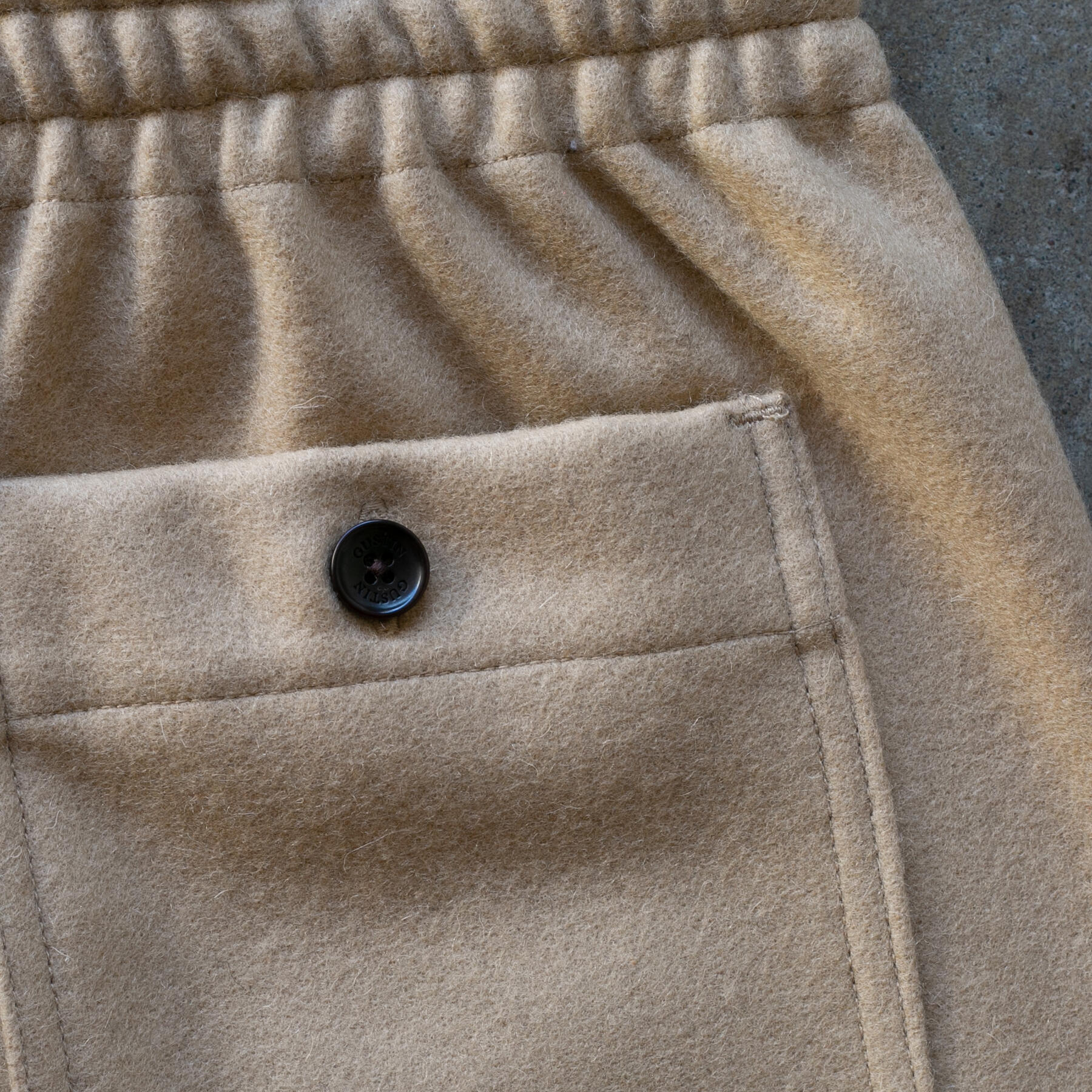 gustin #45 japan rustic wool joggers - khaki