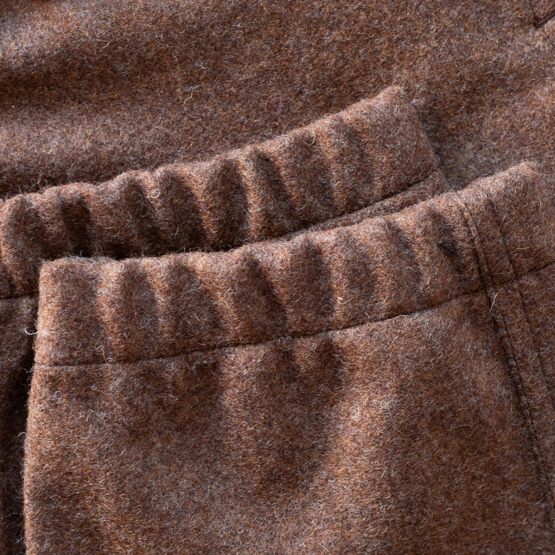 gustin #4 japan rustic wool joggers - rust