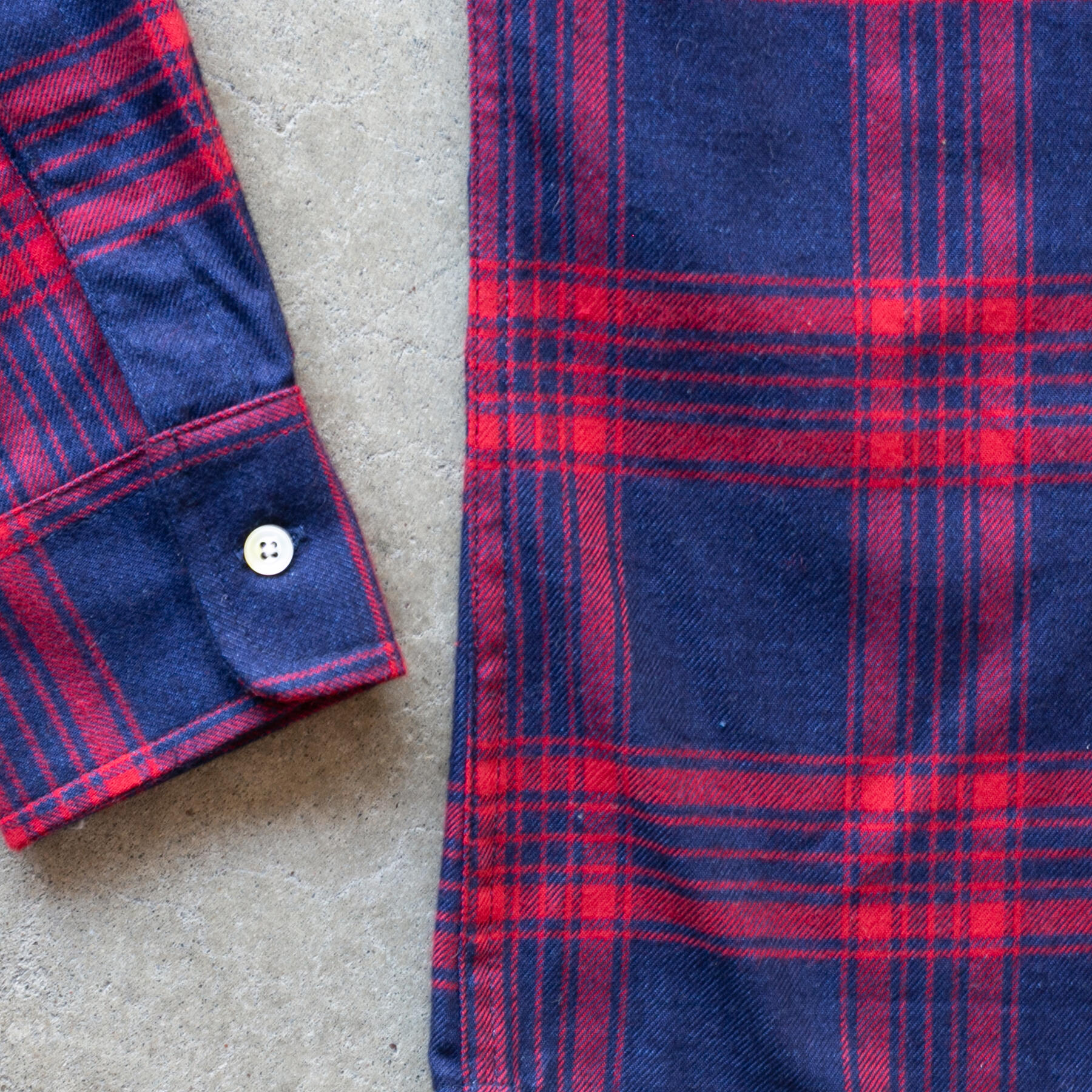 gustin #1286 indigo dye flannel plaid - dark x red