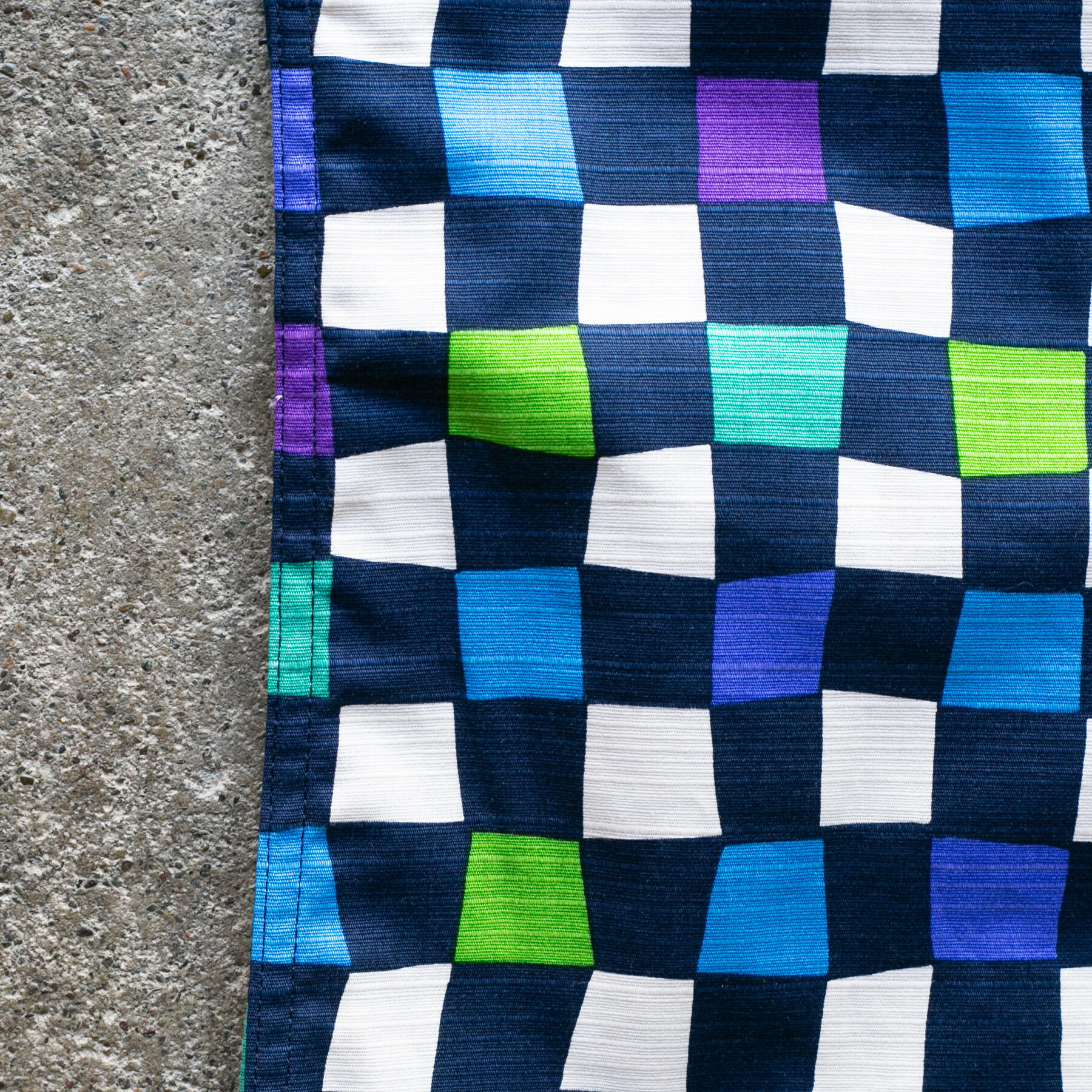 gustin #1259 psychedelic checkers - ocean