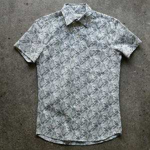 gustin #1284 japan seersucker palms - desert