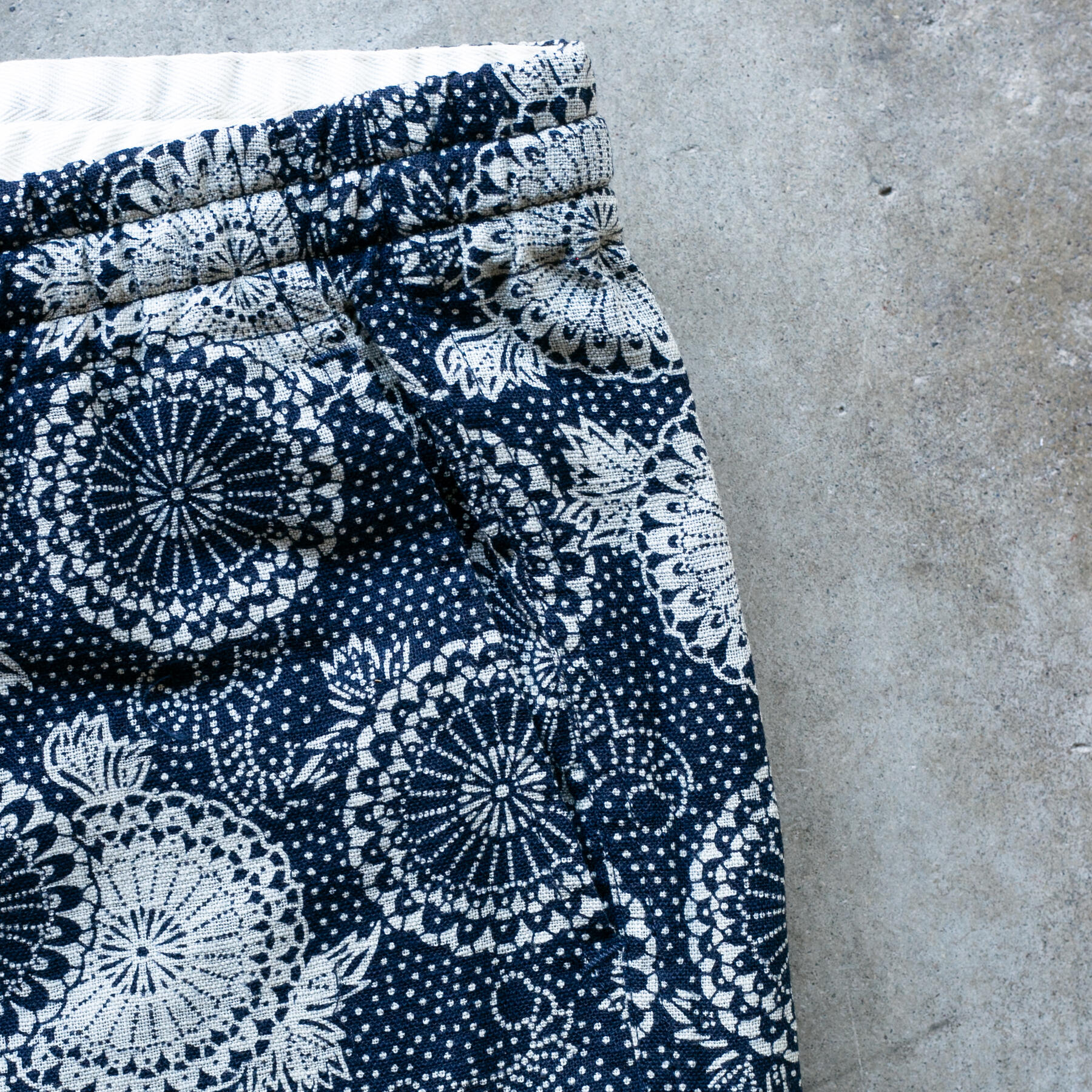 gustin #3 japan indigo disc joggers