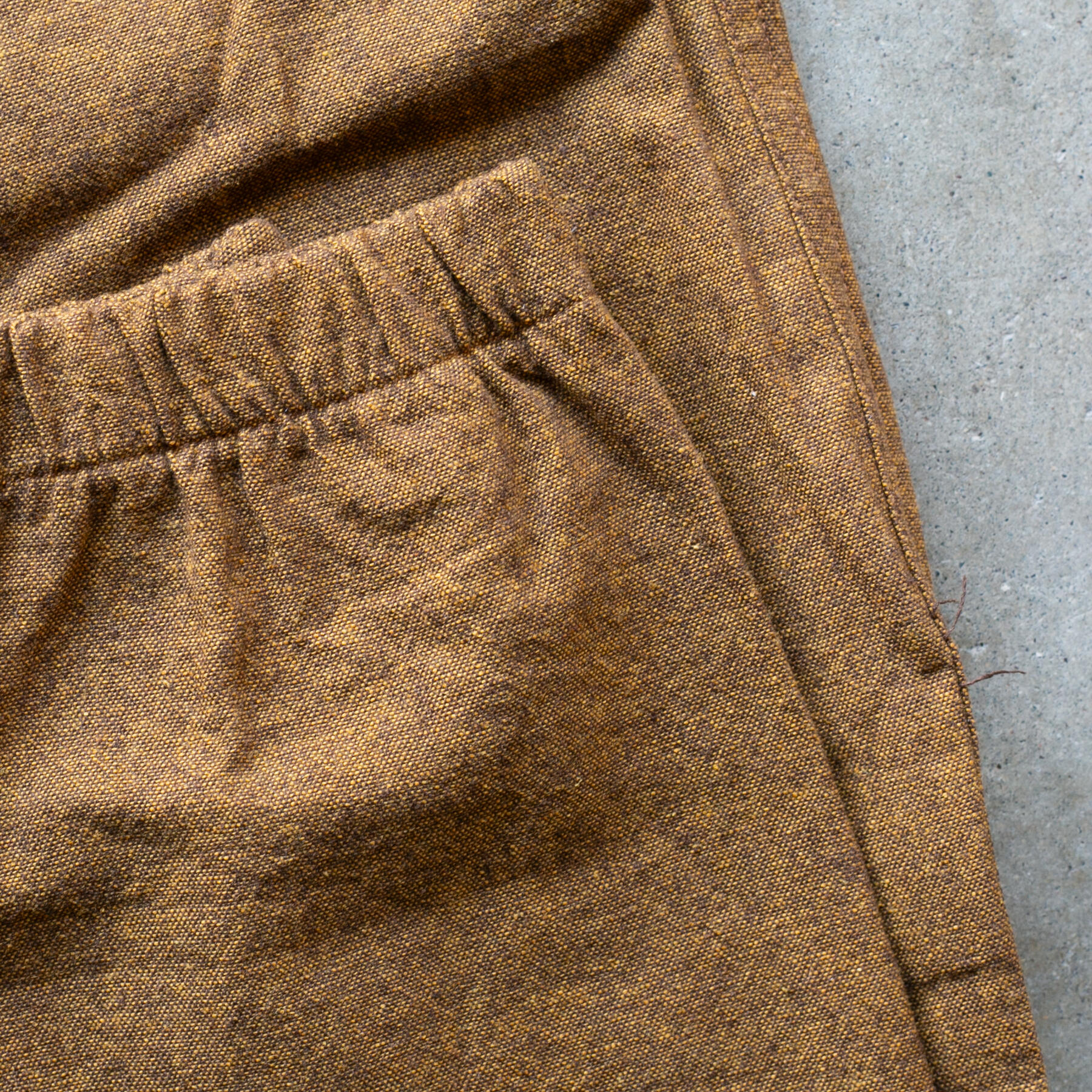 gustin #19 linen chambray joggers - rust