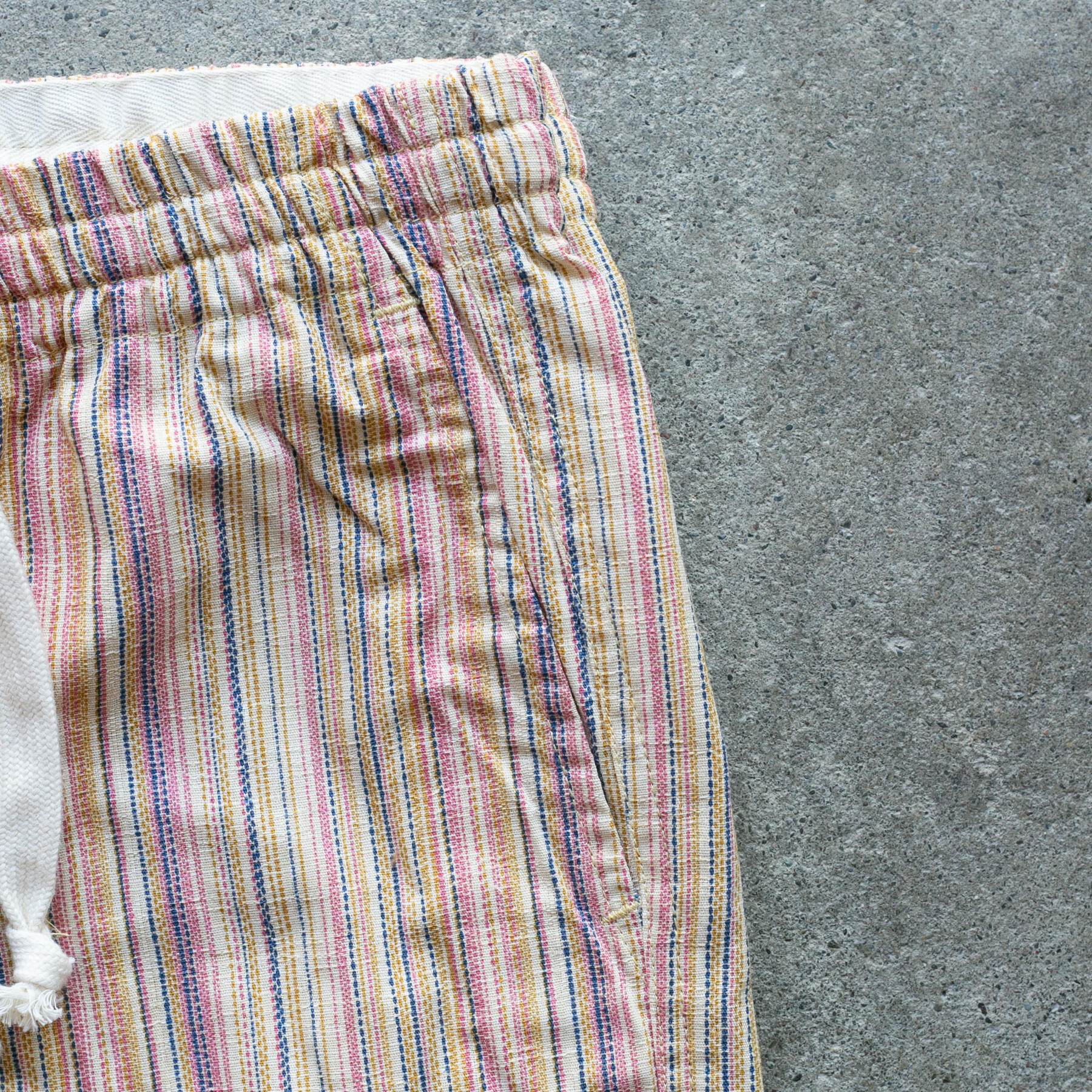 gustin #23 vintage color wall joggers - rainbow
