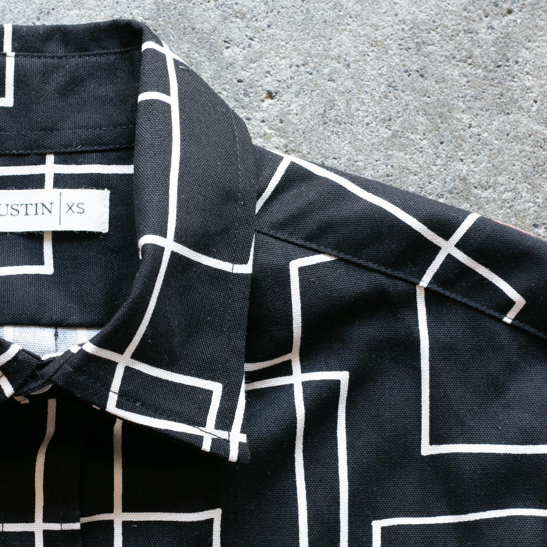 gustin #1295 midcentury maze - black