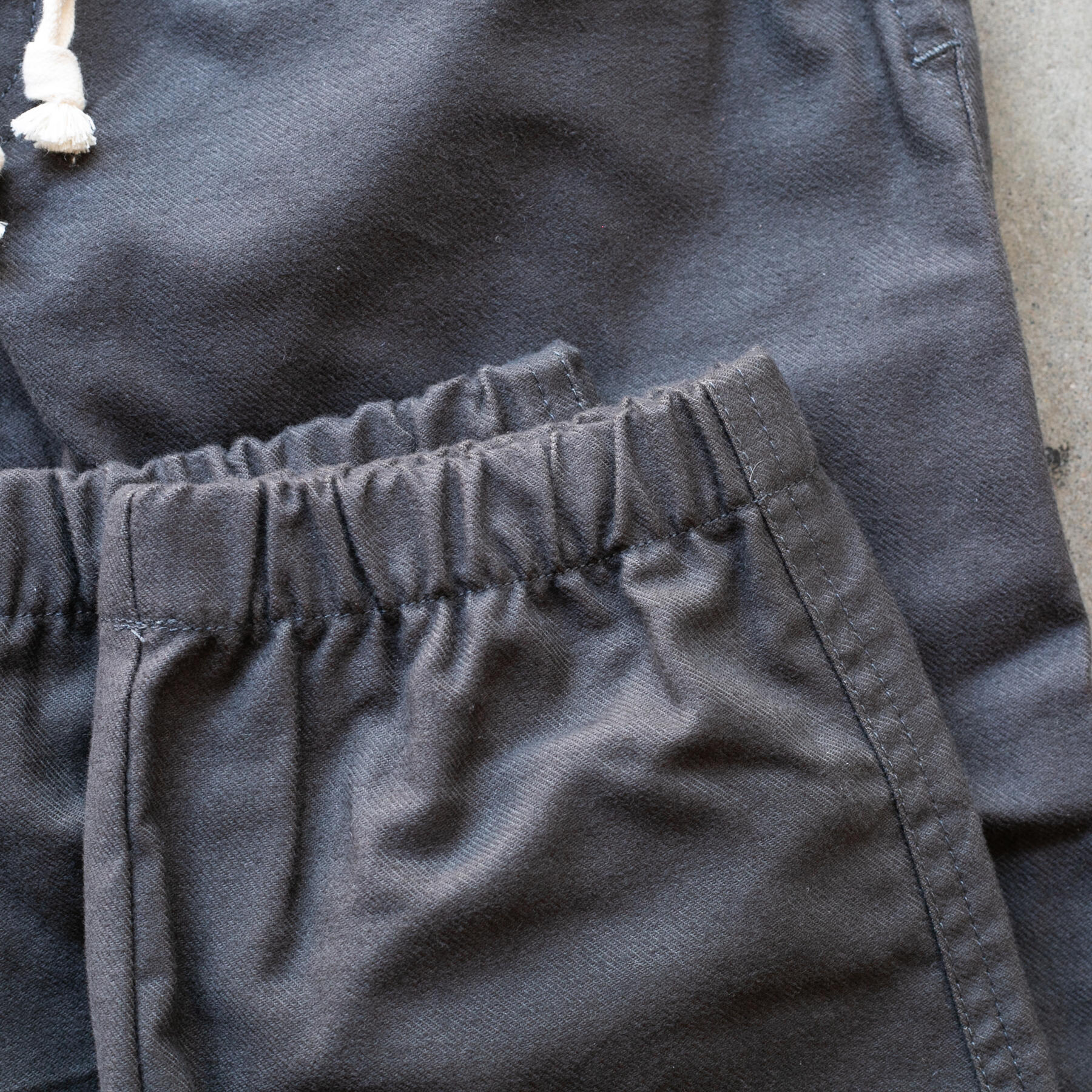 gustin #24 pima twill joggers - charcoal