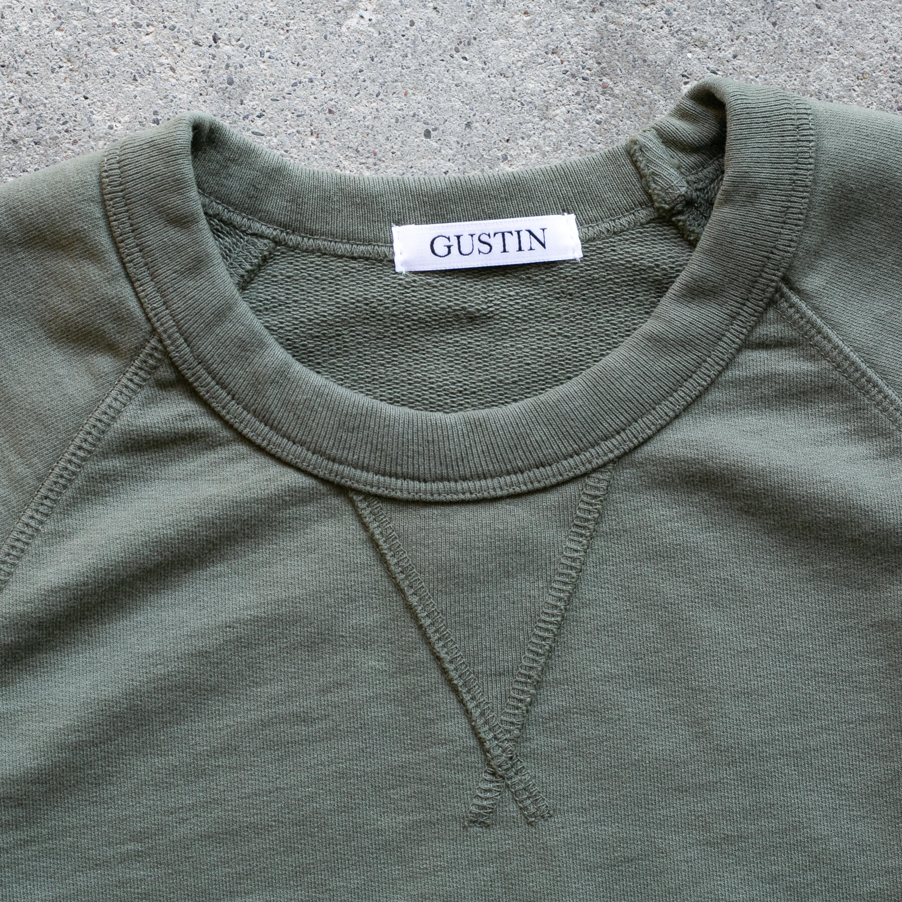 gustin short sleeve sweatshirt - vintage army